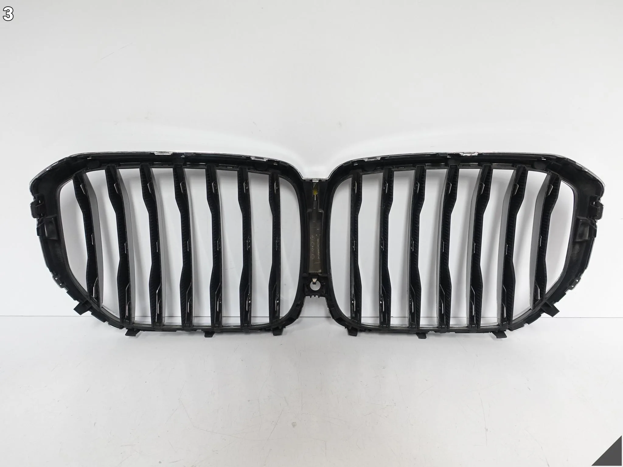 BMW X5 G05 M-PAKIET 18-23 GRILL ATRAPA NERKI KRATKA W ZDERZAK PRZÓD 7454887 BMW X5 G05 M-PAKIET 18-23 GRILL ATRAPA NERKI KRATKA W ZDERZAK PRZÓD 7454887 - obrazek 4