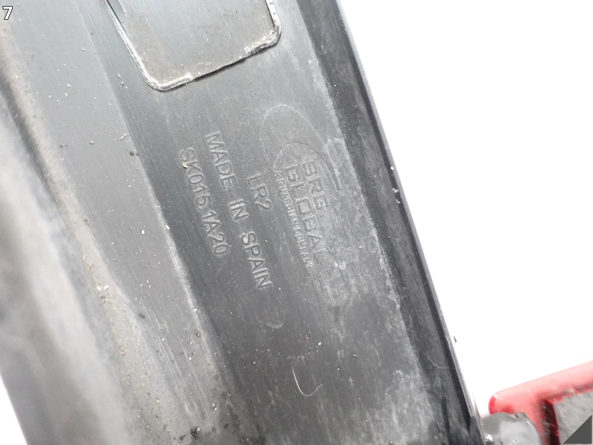 SKODA KODIAQ 565 16-24 LISTWA NAKŁADKA NA BŁOTNIK PRAWA PRZÓD 565853718A SKODA KODIAQ 565 16-24 LISTWA NAKŁADKA NA BŁOTNIK PRAWA PRZÓD 565853718A - obrazek 8