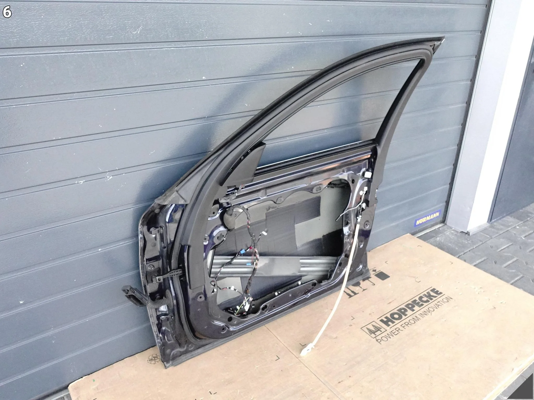 BMW 5 G30 G31 M5 F90 17-24 DRZWI KLAMKA WIĄZKA PRAWE PRZÓD A89 IMPERIALBLAU BMW 5 G30 G31 M5 F90 17-24 DRZWI KLAMKA WIĄZKA PRAWE PRZÓD A89 IMPERIALBLAU - obrazek 7