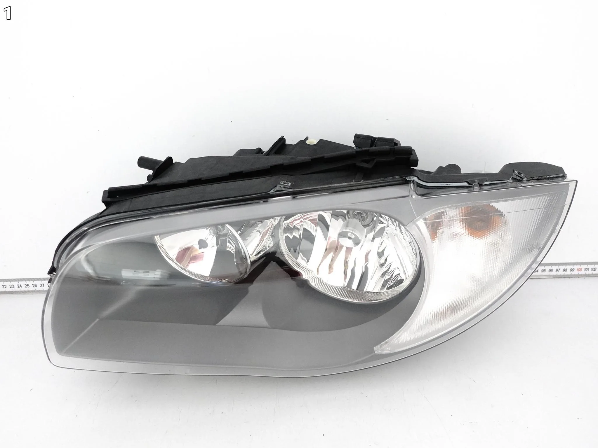 BMW E81 E82 E87 LCI E88 07-11 LAMPA LEWA HALOGEN ZWYKŁA H7 EUROPA NOWA ORG BMW E81 E82 E87 LCI E88 07-11 LAMPA LEWA HALOGEN ZWYKŁA H7 EUROPA NOWA ORG - obrazek 2
