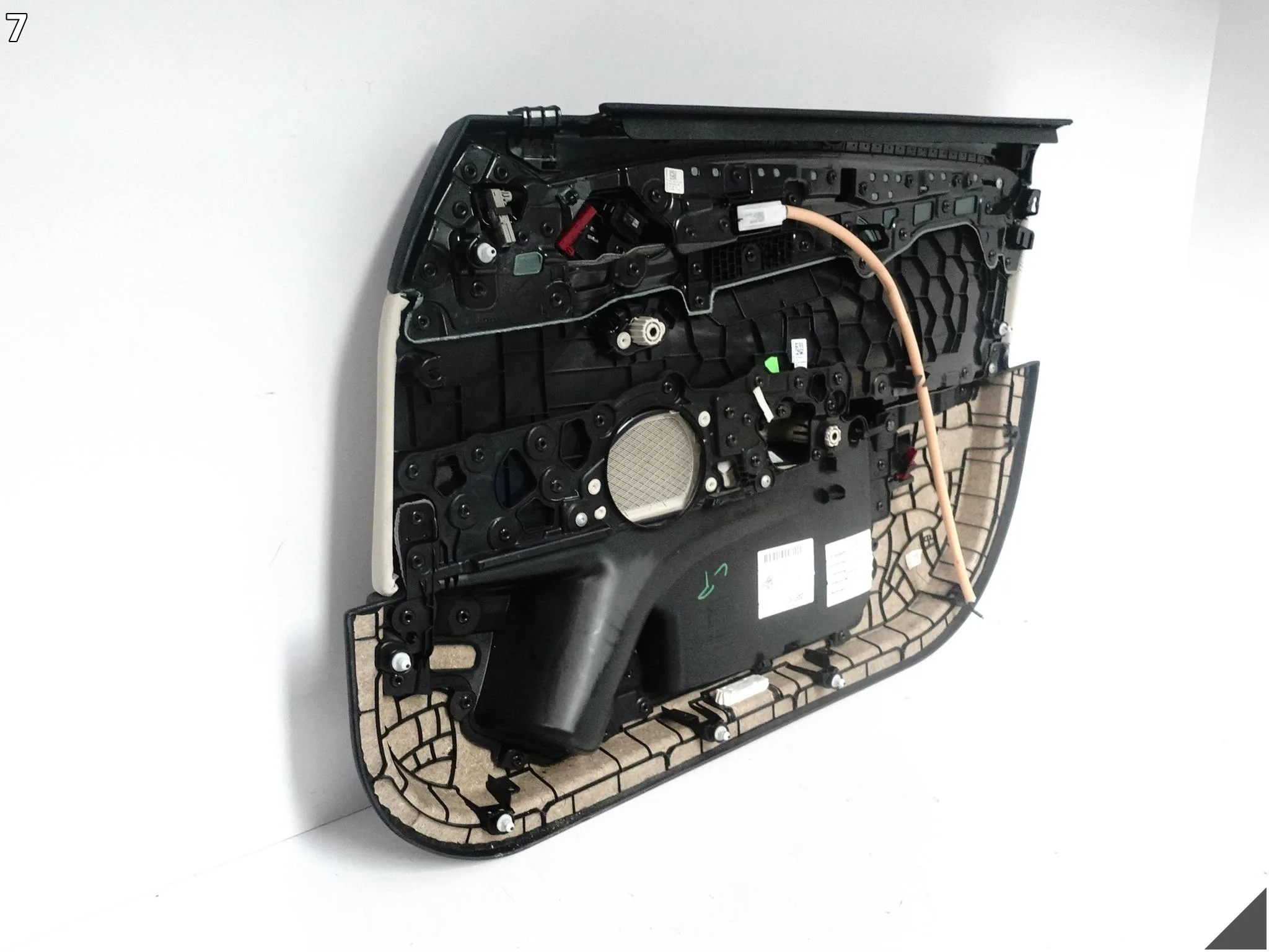 BMW 5 G30 G31 M5 F90 17-24 TAPICERKA BOCZEK DRZWI SKÓRA LISTWA LEWA PRZÓD BMW 5 G30 G31 M5 F90 17-24 TAPICERKA BOCZEK DRZWI SKÓRA LISTWA LEWA PRZÓD - obrazek 8