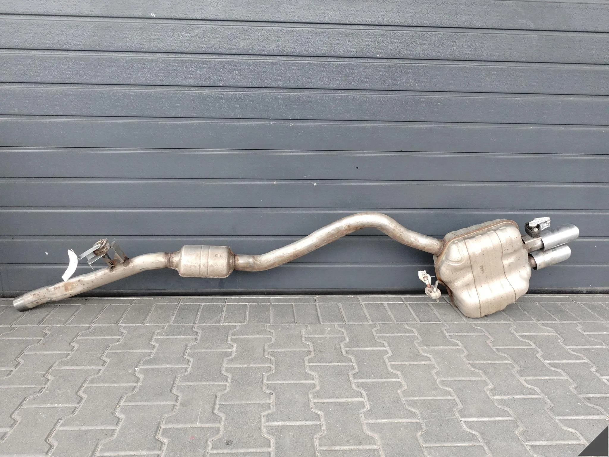 AUDI A5 8T8 B8 SPORTBACK LIFT 11-16 UKŁAD WYDECHOWY TŁUMIK KOŃCOWY 2.0 TDI AUDI A5 8T8 B8 SPORTBACK LIFT 11-16 UKŁAD WYDECHOWY TŁUMIK KOŃCOWY 2.0 TDI