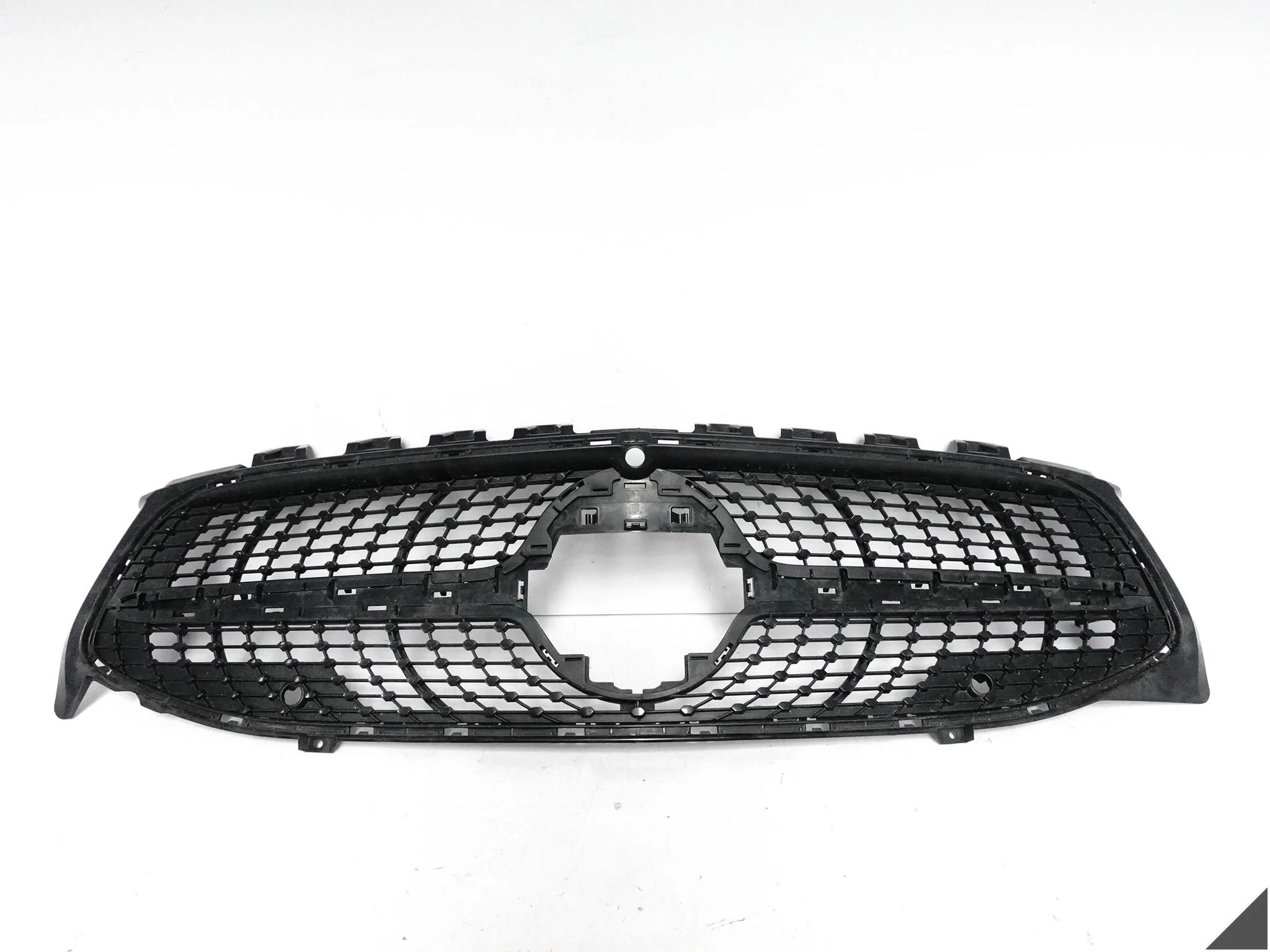 MERCEDES CLA C118 II 2 X118 AMG 19-22 DIAMOND ZDERZAK GRILL ATRAPA PRZÓD MERCEDES CLA C118 II 2 X118 AMG 19-22 DIAMOND ZDERZAK GRILL ATRAPA PRZÓD