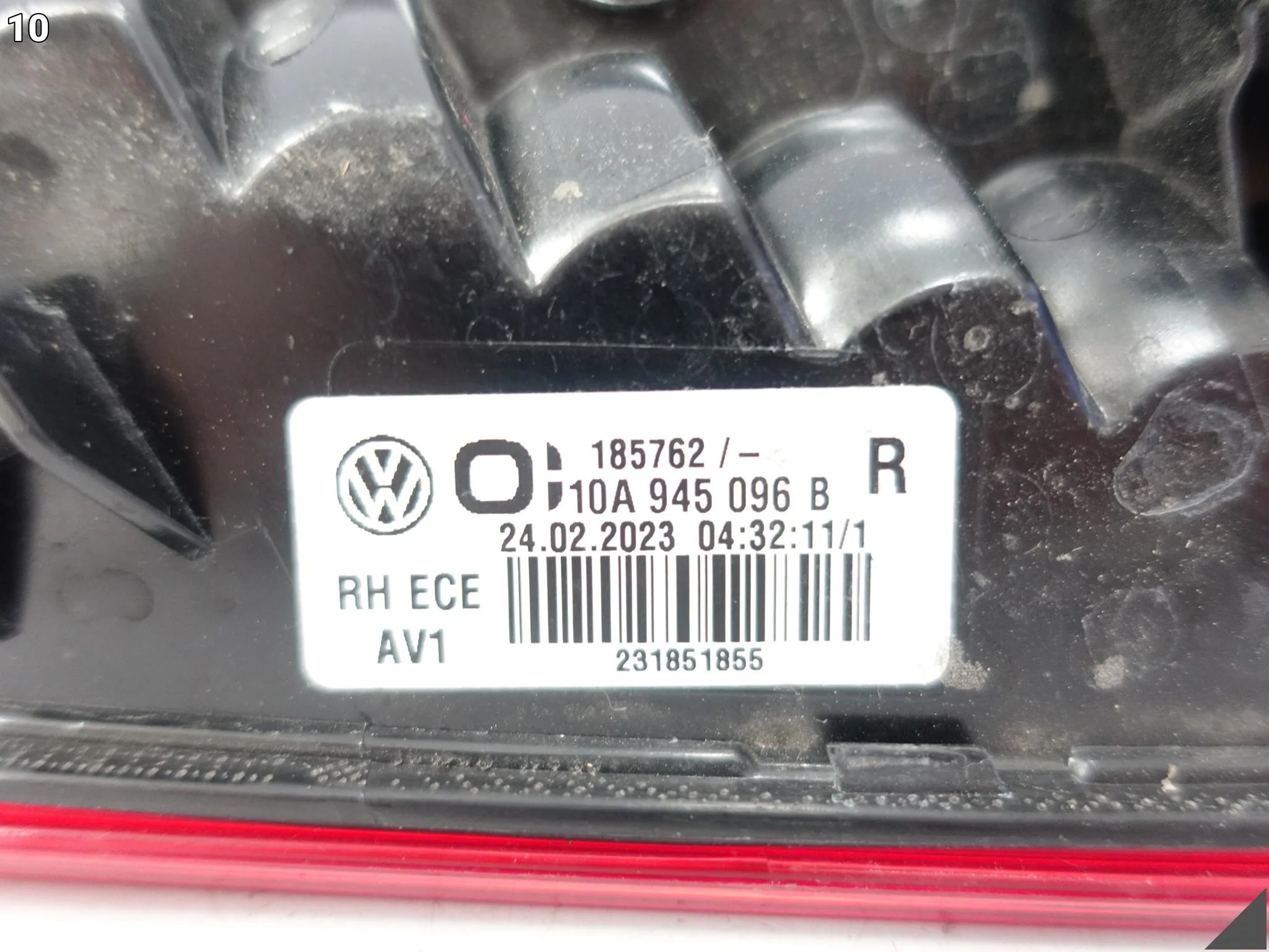VW ID3 ID.3 10A 19- LAMPA TAILLIGHT LED W BŁOTNIK PRAWA TYŁ 10A945096B VW ID3 ID.3 10A 19- LAMPA TAILLIGHT LED W BŁOTNIK PRAWA TYŁ 10A945096B - obrazek 11