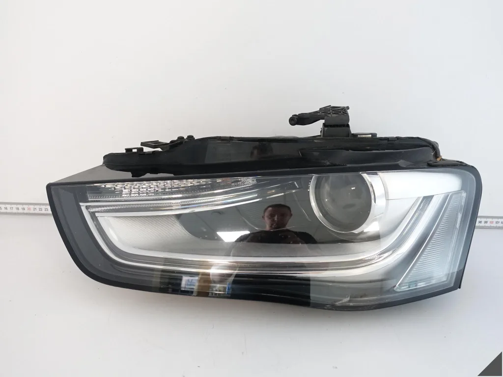 AUDI A4 S4 RS4 8K0 B8 LIFT 11-14 LAMPA XENON + LED NIESKRĘTNA LEWA PRZÓD AUDI A4 S4 RS4 8K0 B8 LIFT 11-14 LAMPA XENON + LED NIESKRĘTNA LEWA PRZÓD
