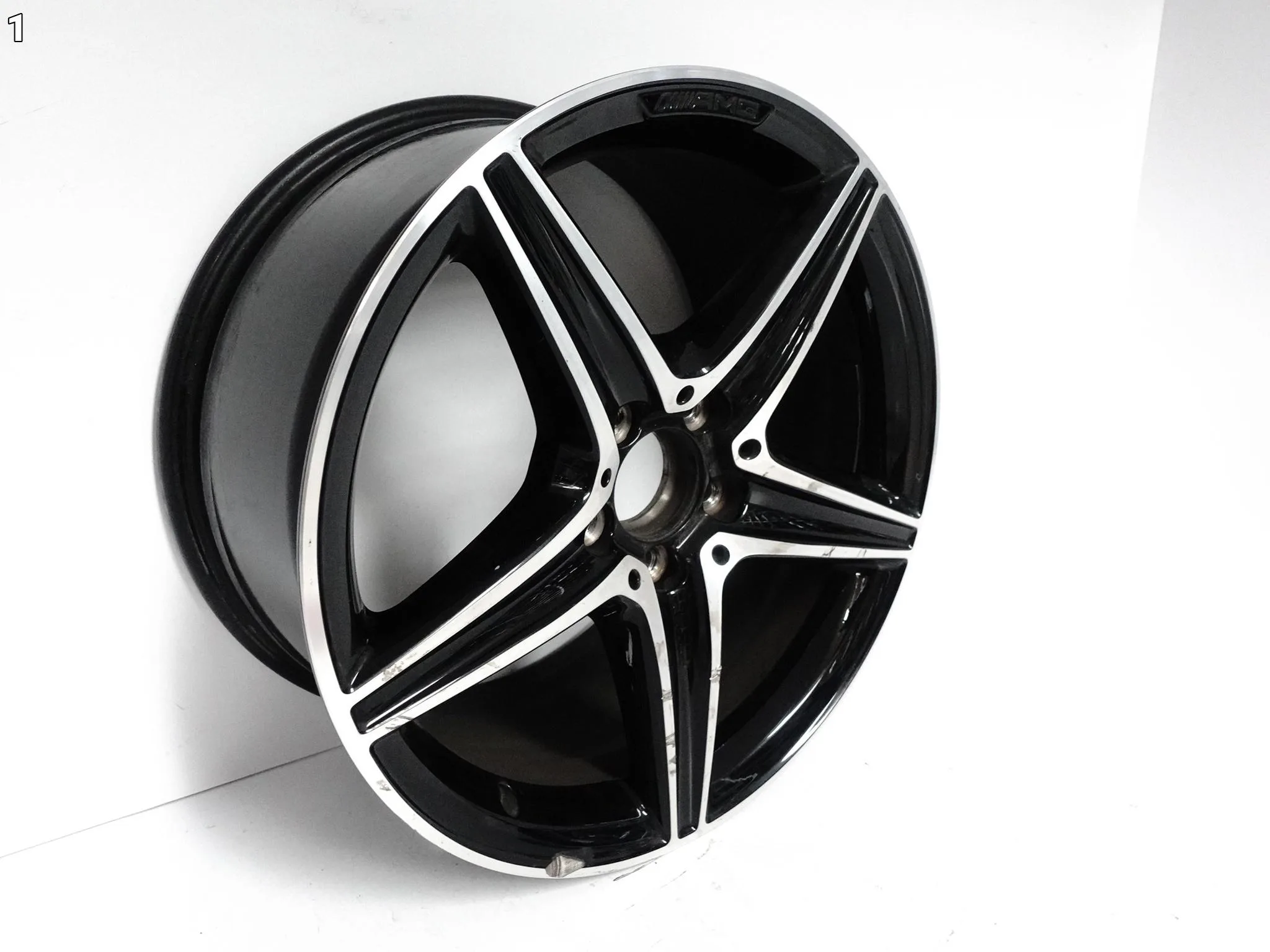 MERCEDES E-KLASA W213 S213 C238 A238 AMG FELGA 9Jx18 ET49 5×112 MERCEDES E-KLASA W213 S213 C238 A238 AMG FELGA 9Jx18 ET49 5x112 - obrazek 2