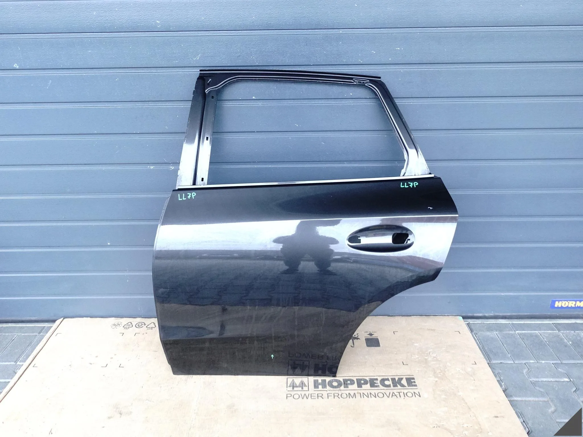 MERCEDES GLC II (2 GENERACJA) X254 W254 SUV 22- DRZWI DOOR LEWE TYŁ MERCEDES GLC II (2 GENERACJA) X254 W254 SUV 22- DRZWI DOOR LEWE TYŁ