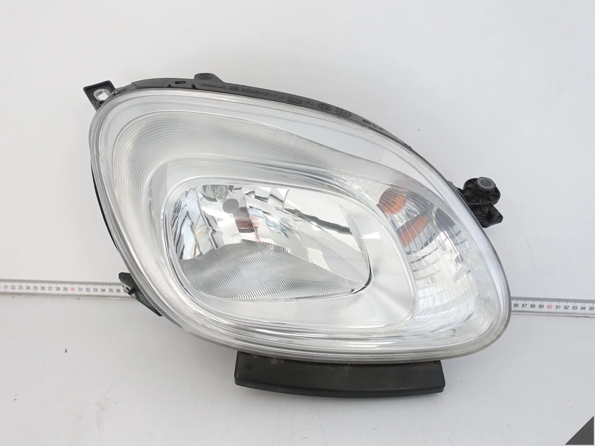 FIAT PANDA (3 III GENERACJA) 11-22 LAMPA ZWYKŁA HALOGEN PRAWA PRZÓD EUROPA FIAT PANDA (3 III GENERACJA) 11-22 LAMPA ZWYKŁA HALOGEN PRAWA PRZÓD EUROPA