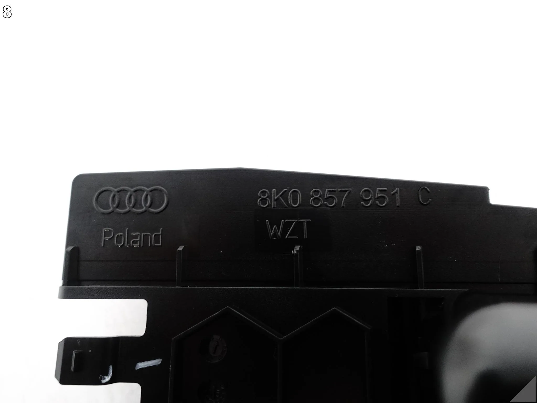 AUDI A5 S5 8T0 A4 S4 8K0 B8 LIFT 07-16 POPIELNICZKA TUNEL ŚRODKOWY V10 AUDI A5 S5 8T0 A4 S4 8K0 B8 LIFT 07-16 POPIELNICZKA TUNEL ŚRODKOWY V10 - obrazek 9