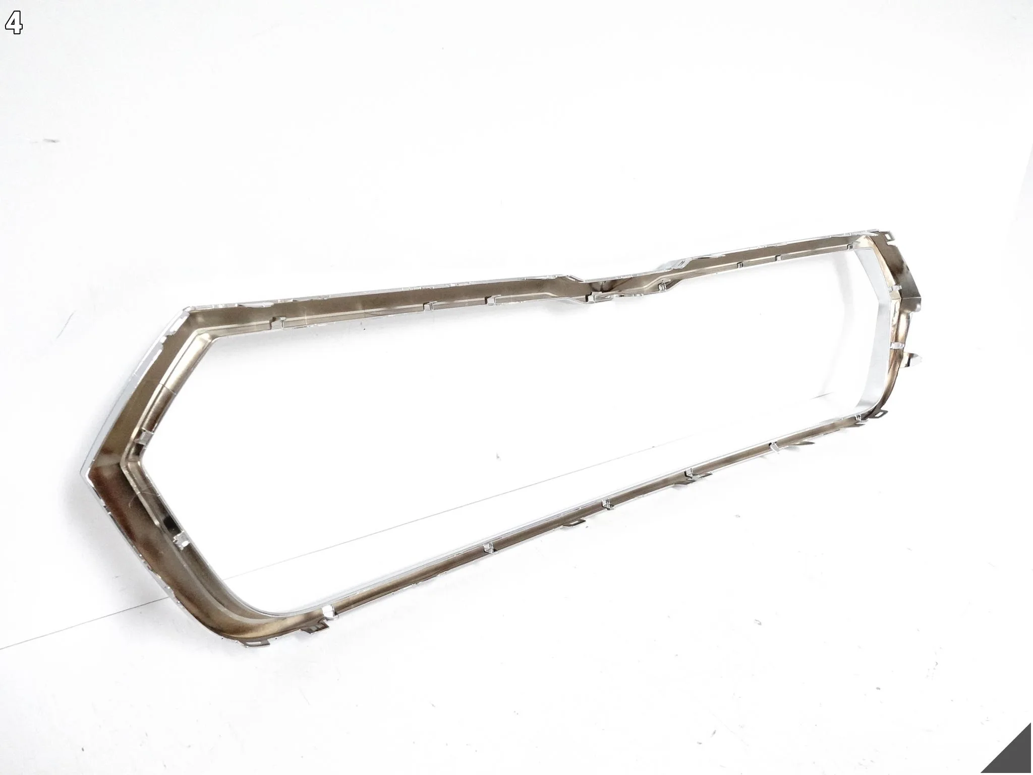 SKODA ENYAQ iV 5LA 20-25 LISTWA CHROM GRILL ATRAPA W ZDERZAK PRZÓD SKODA ENYAQ iV 5LA 20-25 LISTWA CHROM GRILL ATRAPA W ZDERZAK PRZÓD - obrazek 5