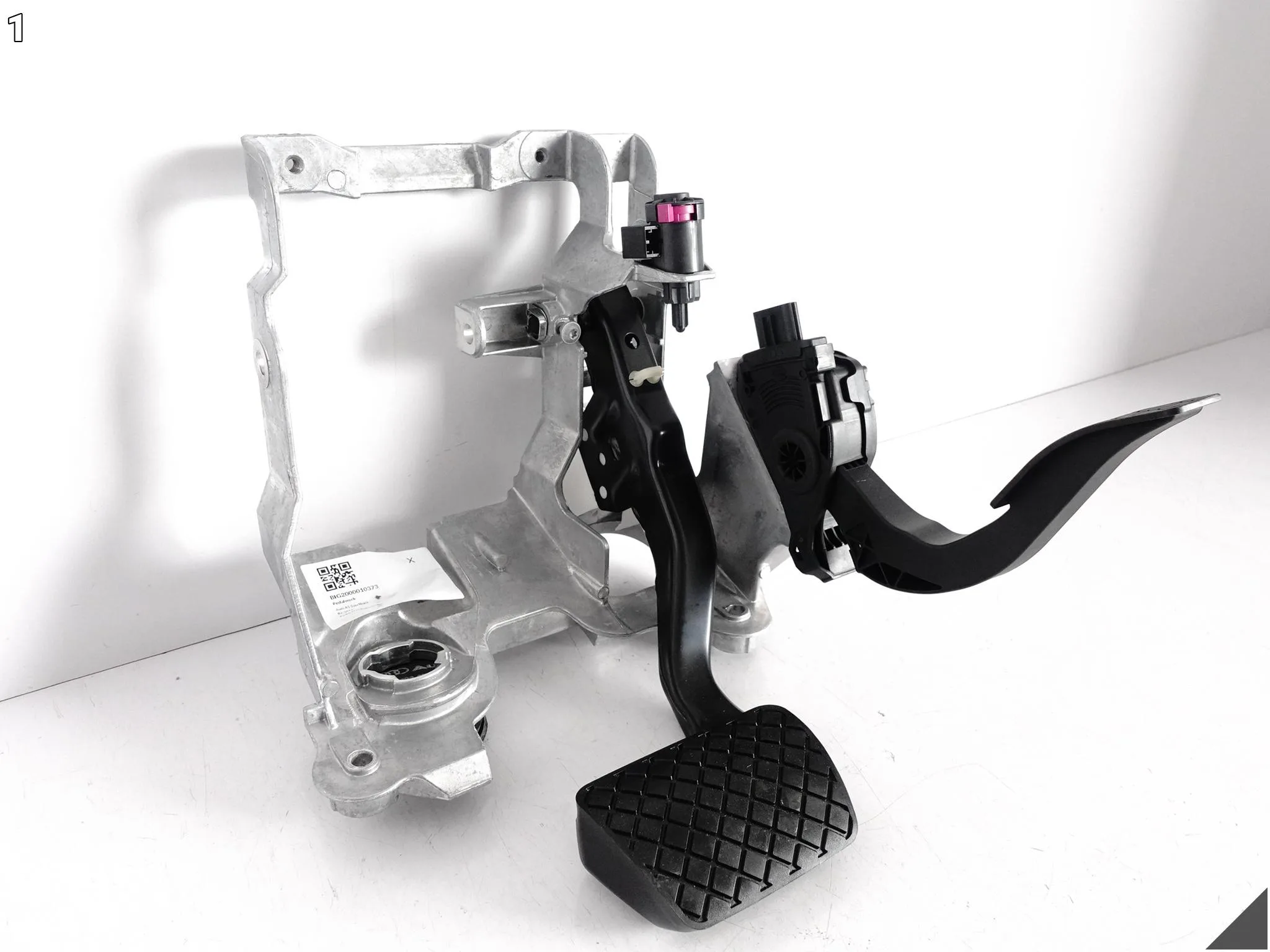 AUDI A5 S5 8T0 8T8 A4 S4 8K0 Q5 8R0 LIFT 07-16 PEDAŁY AUTOMAT HAMULEC GAZ AUDI A5 S5 8T0 8T8 A4 S4 8K0 Q5 8R0 LIFT 07-16 PEDAŁY AUTOMAT HAMULEC GAZ - obrazek 2