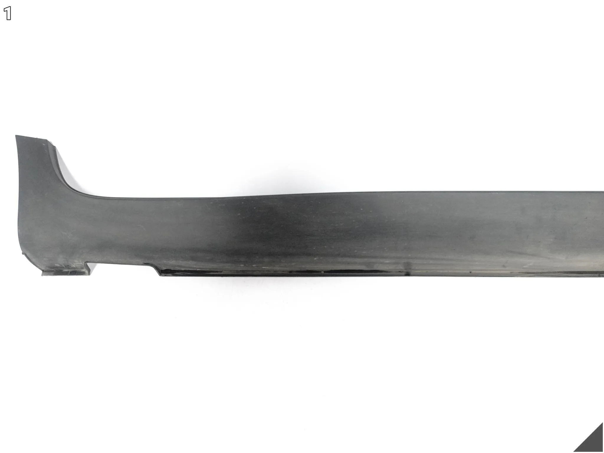 KIA STONIC YB LIFT 17-24 PRÓG LISTWA NAKŁADKA PROGOWA PRAWA 87754-H8400 KIA STONIC YB LIFT 17-24 PRÓG LISTWA NAKŁADKA PROGOWA PRAWA 87754-H8400 - obrazek 2