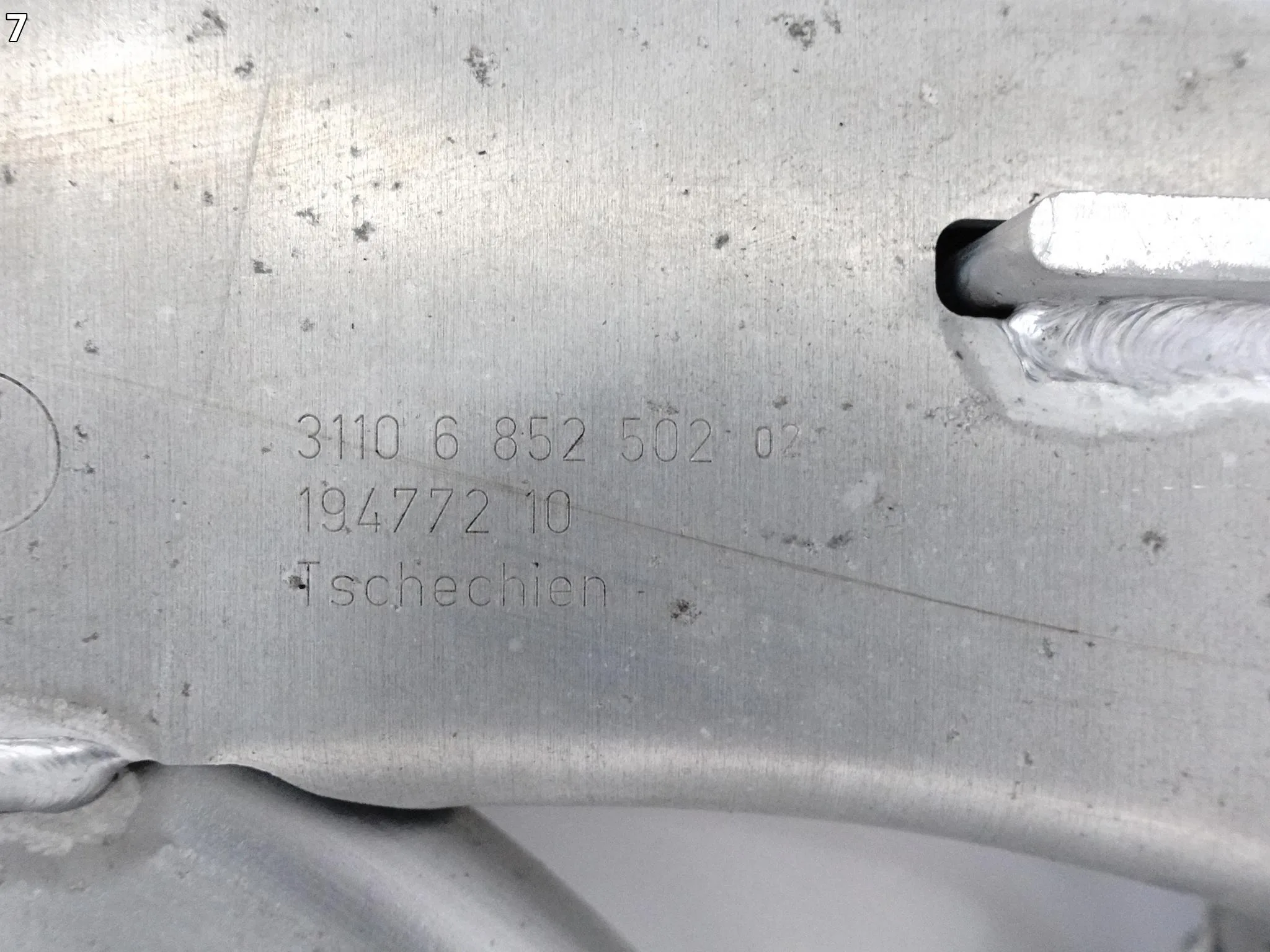 BMW I3 I01 I01N I3S 13-22 LCI LIFT BELKA WÓZEK SANKI KOŁYSKA PRZÓD BMW I3 I01 I01N I3S 13-22 LCI LIFT BELKA WÓZEK SANKI KOŁYSKA PRZÓD - obrazek 8
