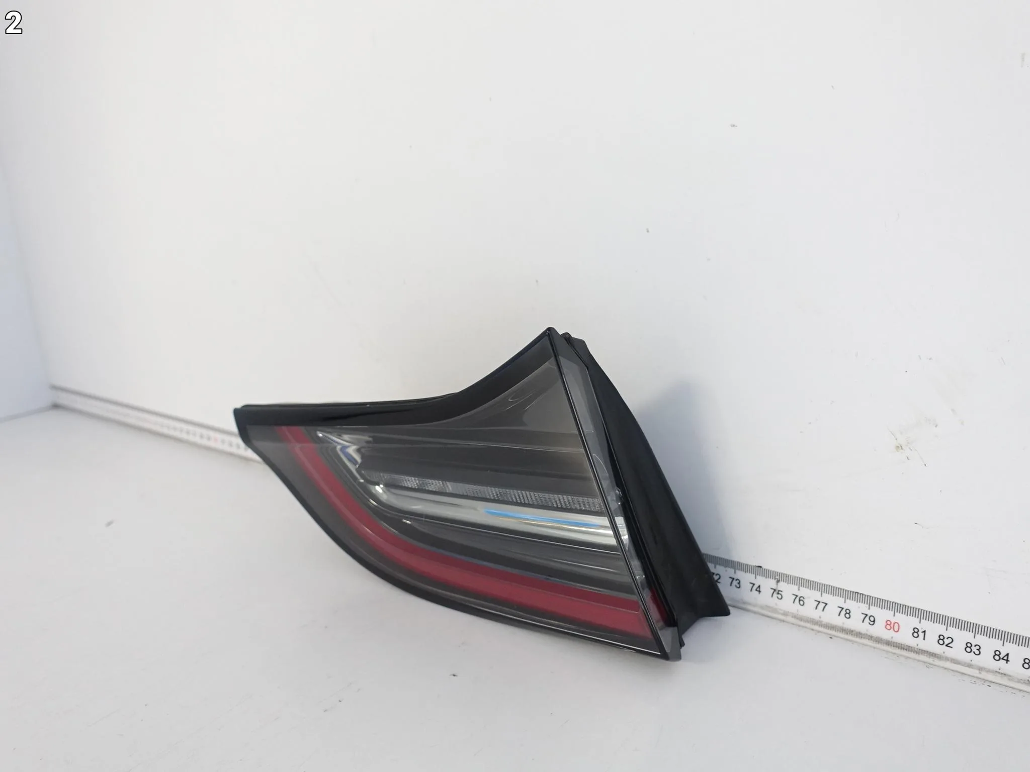 TESLA MODEL Y 20-25 MODEL 3 LIFT LAMPA LEWA LED W KLAPĘ TYŁ EUROPA TESLA MODEL Y 20-25 MODEL 3 LIFT LAMPA LEWA LED W KLAPĘ TYŁ EUROPA - obrazek 3