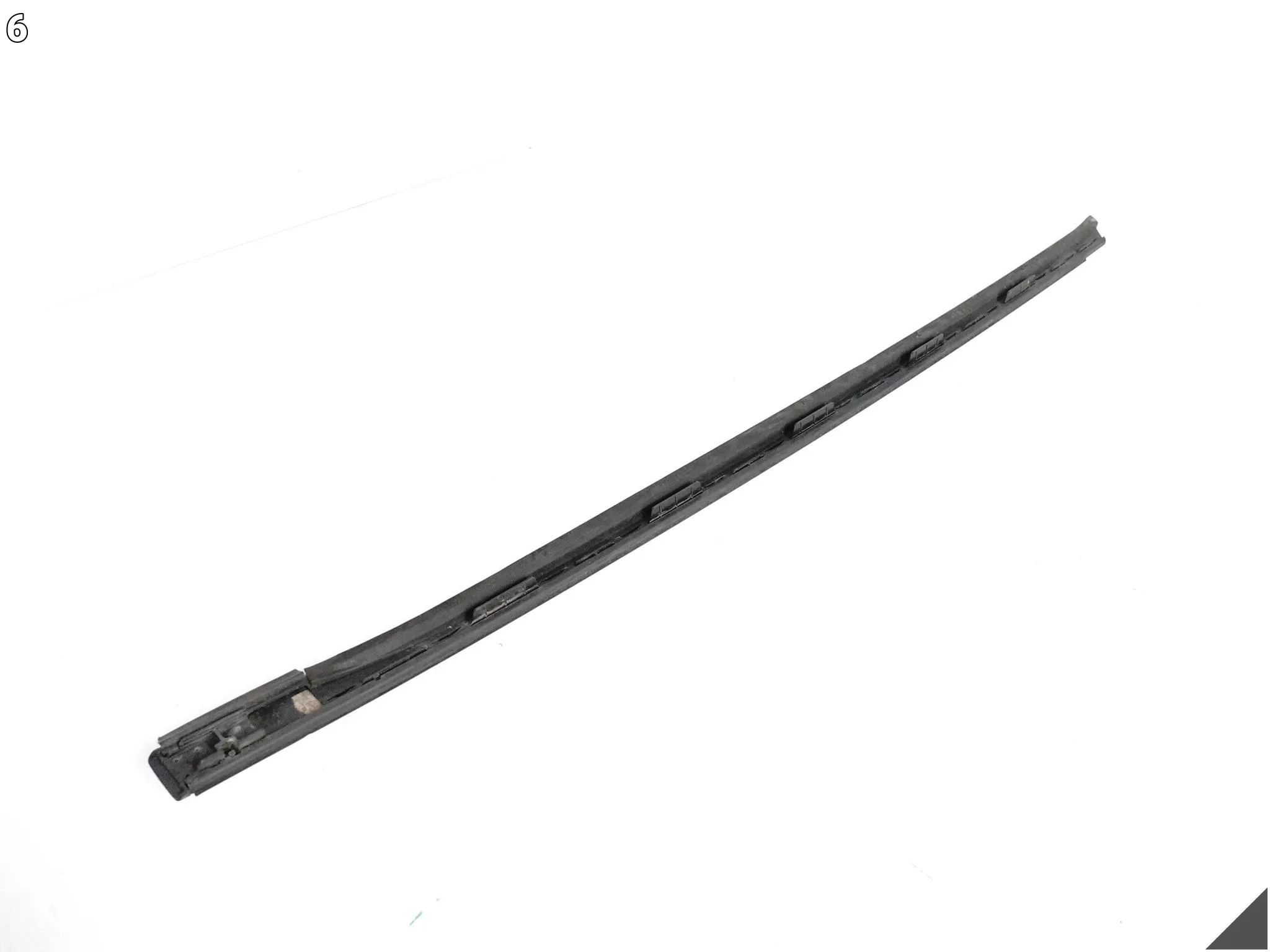 BMW 5 G30 G31 17-23 DACH LISTWA ZGARNIAJĄCA SZYBY CZOŁOWEJ PRZEDNIEJ LEWA BMW 5 G30 G31 17-23 DACH LISTWA ZGARNIAJĄCA SZYBY CZOŁOWEJ PRZEDNIEJ LEWA - obrazek 7