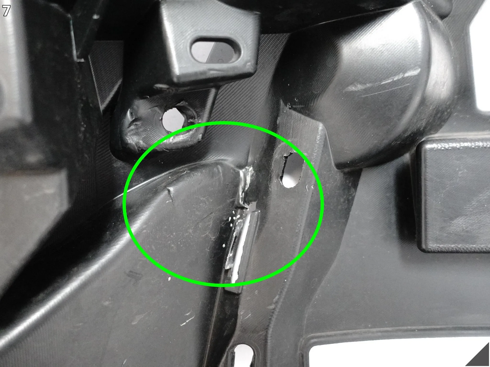 BMW 5 V G60 G61 23- ŚLIZG MOCOWANIE WSPORNIKA ZDERZAKA PRZÓD LEWY 9879291 BMW 5 V G60 G61 23- ŚLIZG MOCOWANIE WSPORNIKA ZDERZAKA PRZÓD LEWY 9879291 - obrazek 8