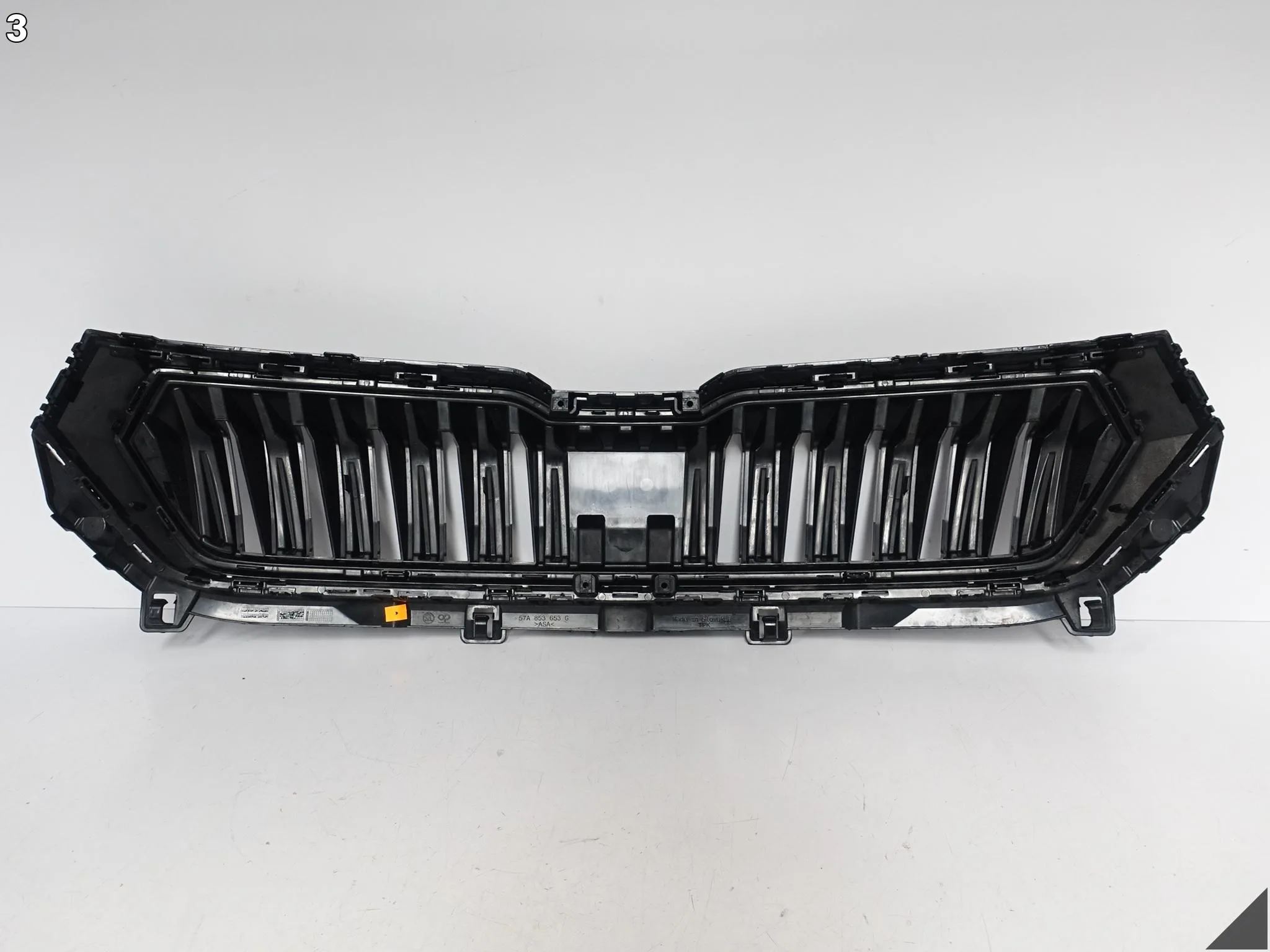 SKODA KAROQ 57A LIFT 22- GRILL ATRAPA KRATKA WLOT W ZDERZAK PRZÓD SKODA KAROQ 57A LIFT 22- GRILL ATRAPA KRATKA WLOT W ZDERZAK PRZÓD - obrazek 4