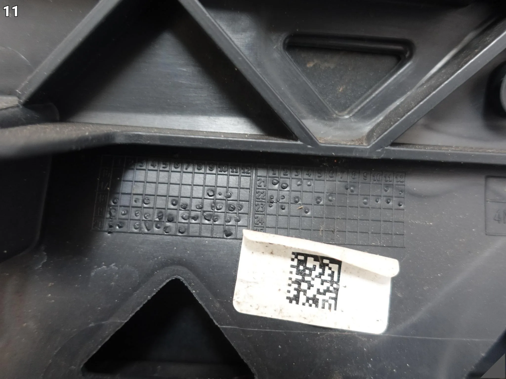 AUDI Q8 SQ8 4M8 18- LISTWA OSŁONA NAKŁADKA NA DRZWI LEWA TYŁ CARBON AUDI Q8 SQ8 4M8 18- LISTWA OSŁONA NAKŁADKA NA DRZWI LEWA TYŁ CARBON - obrazek 12