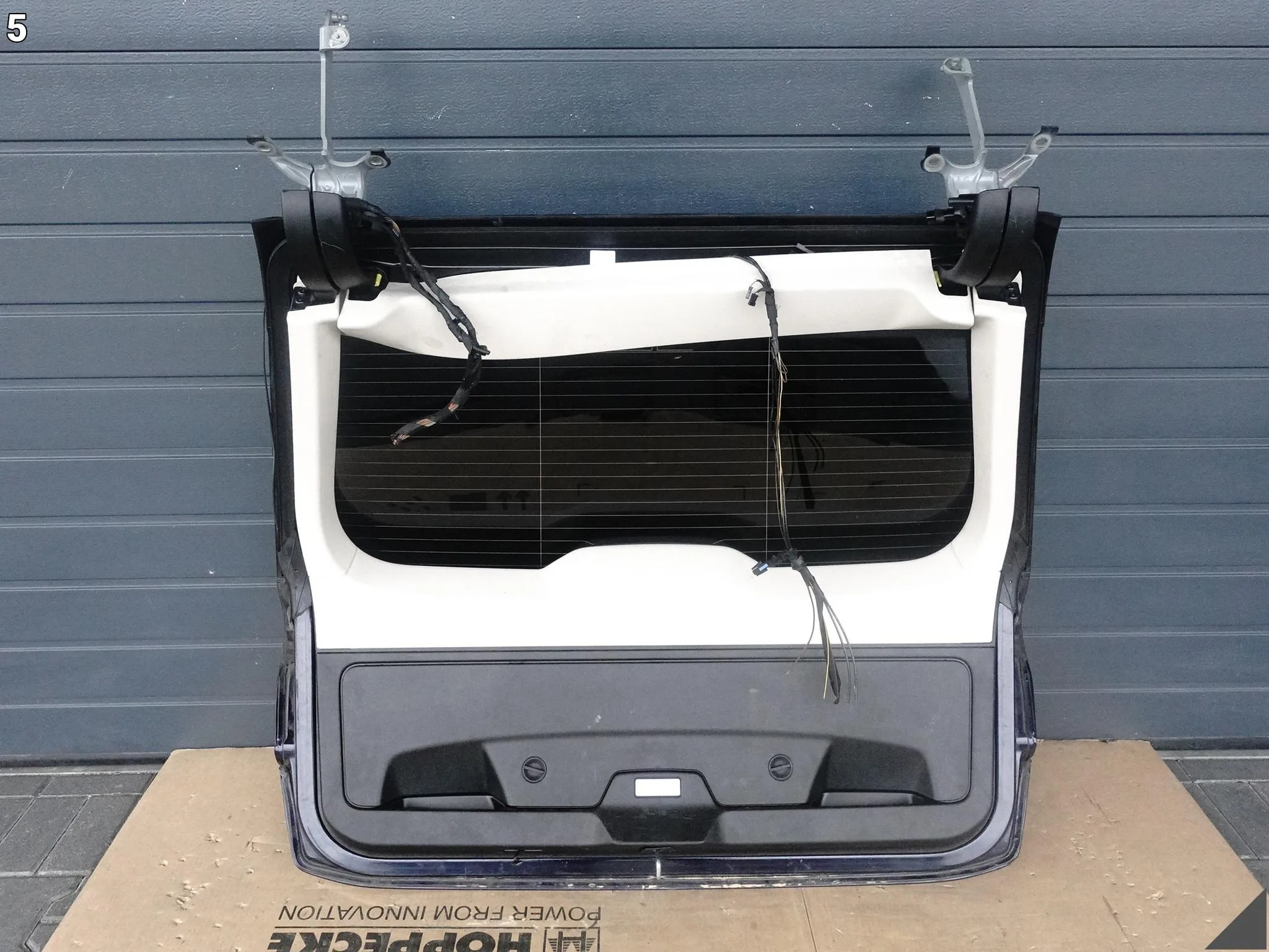 BMW 5 G31 TOURING KOMBI 17-24 KLAPA BAGAŻNIKA SZYBA TYŁ A89 IMPERIALBLAU BMW 5 G31 TOURING KOMBI 17-24 KLAPA BAGAŻNIKA SZYBA TYŁ A89 IMPERIALBLAU - obrazek 6