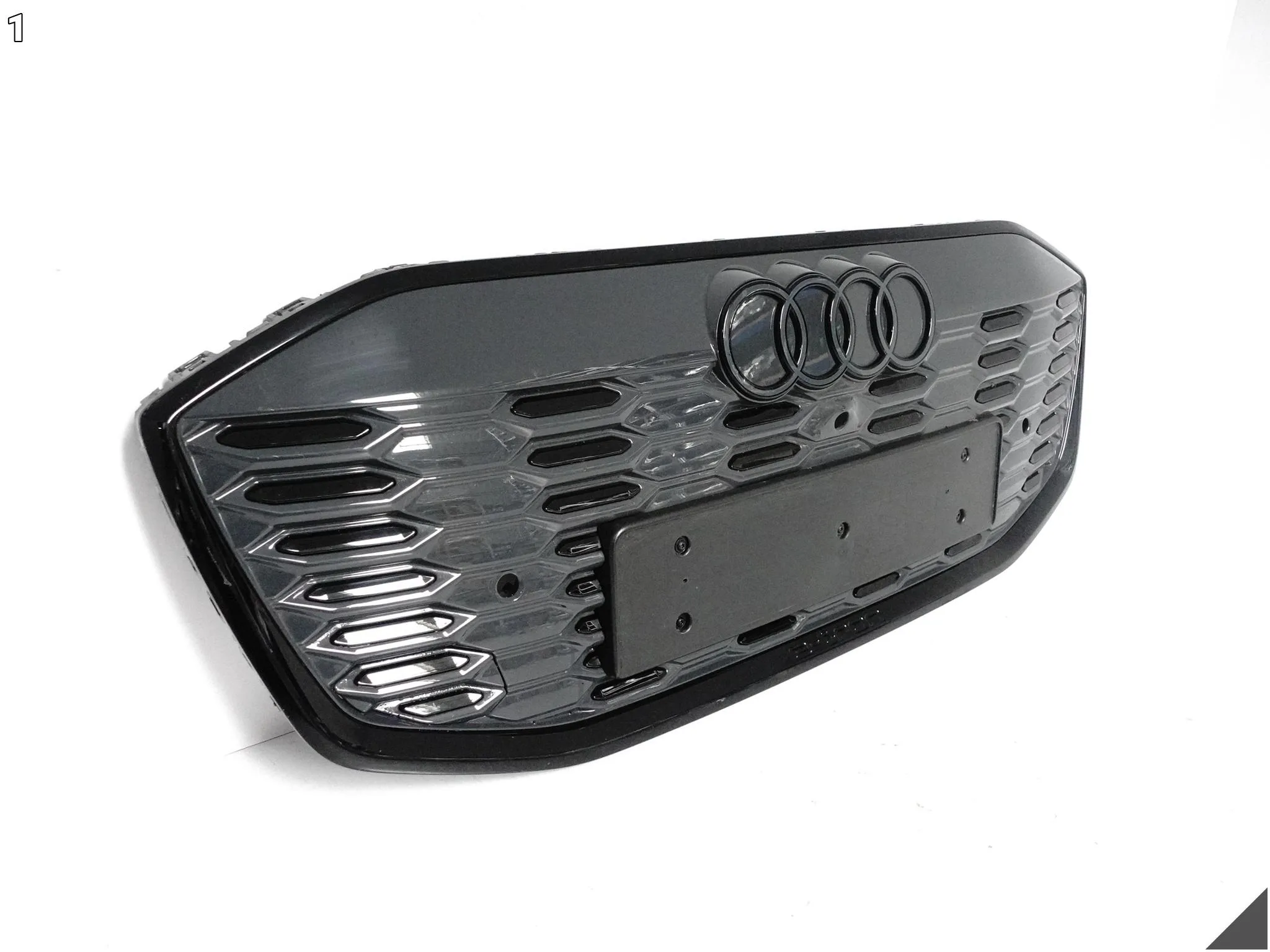 AUDI Q6 E-TRON 85H S-LINE 23- GRILL ATRAPA KRATKA WLOT W ZDERZAK PRZÓD AUDI Q6 E-TRON 85H S-LINE 23- GRILL ATRAPA KRATKA WLOT W ZDERZAK PRZÓD - obrazek 2