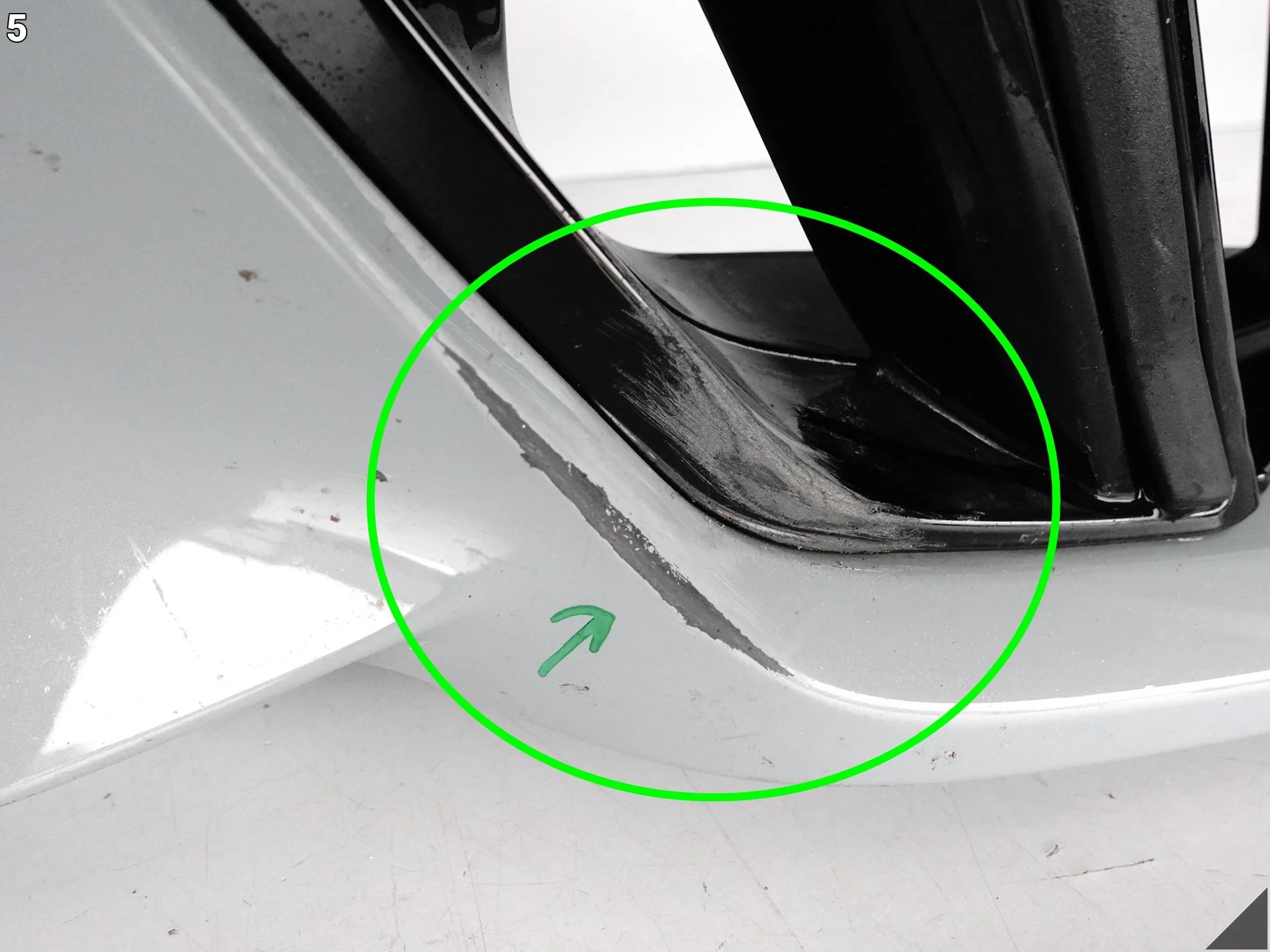 BMW 5 G60 G61 M-PAKIET MSP 23- ZDERZAK BUMPER + KRATKA + LISTWA PRZÓD (PDC) BMW 5 G60 G61 M-PAKIET MSP 23- ZDERZAK BUMPER + KRATKA + LISTWA PRZÓD (PDC) - obrazek 6