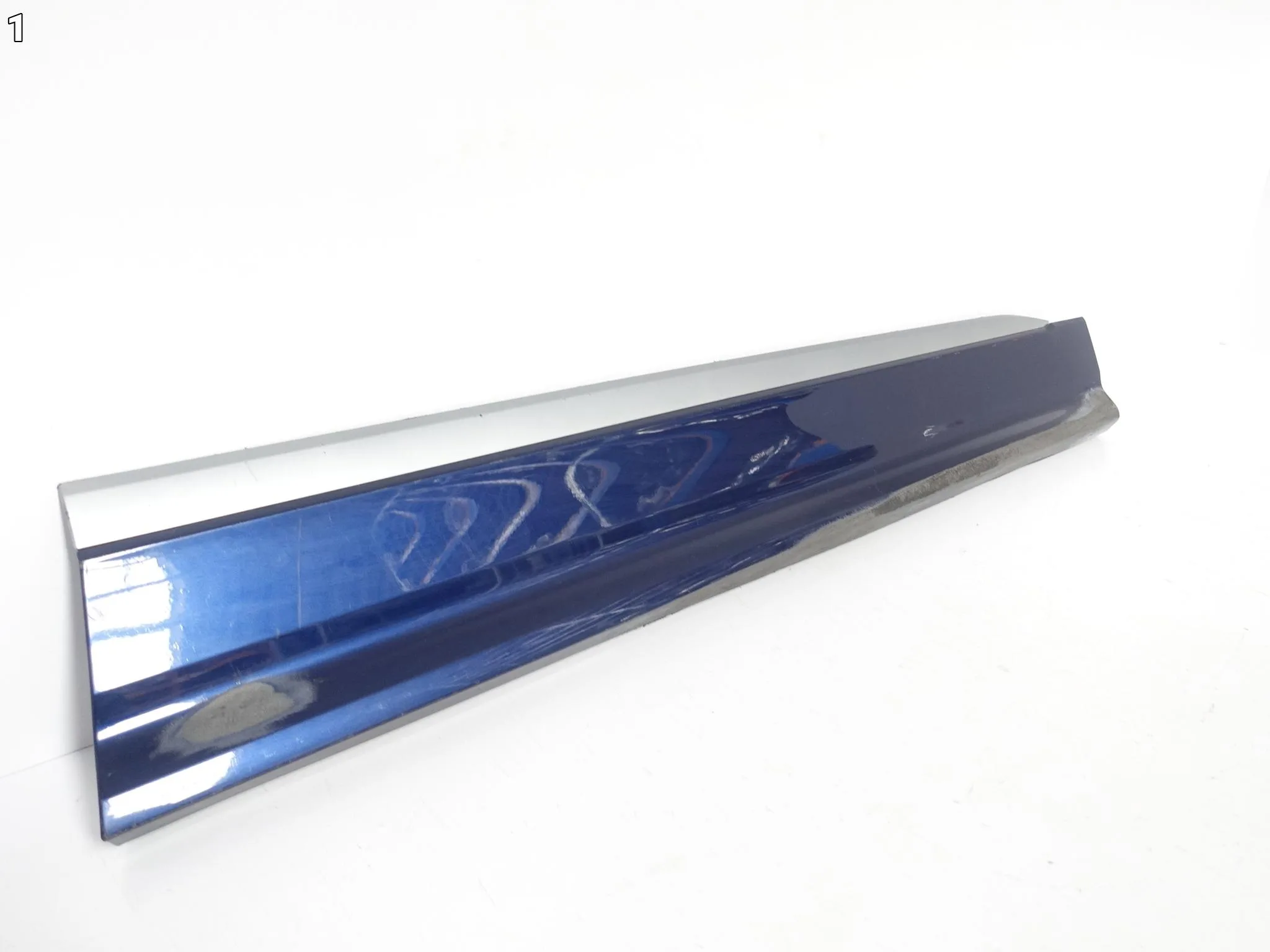 LAMBORGHINI URUS 4ML 18-23 LISTWA OSŁONA NAKŁADKA DRZWI PRAWA PRZÓD LAMBORGHINI URUS 4ML 18-23 LISTWA OSŁONA NAKŁADKA DRZWI PRAWA PRZÓD - obrazek 2