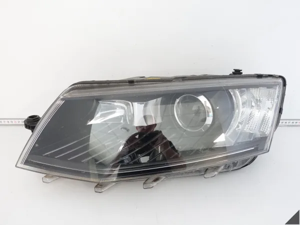 SKODA OCTAVIA III 5E1 12-16 LAMPA HEADLIGHT XENON + LED LEWA PRZÓD EUROPA SKODA OCTAVIA III 5E1 12-16 LAMPA HEADLIGHT XENON + LED LEWA PRZÓD EUROPA