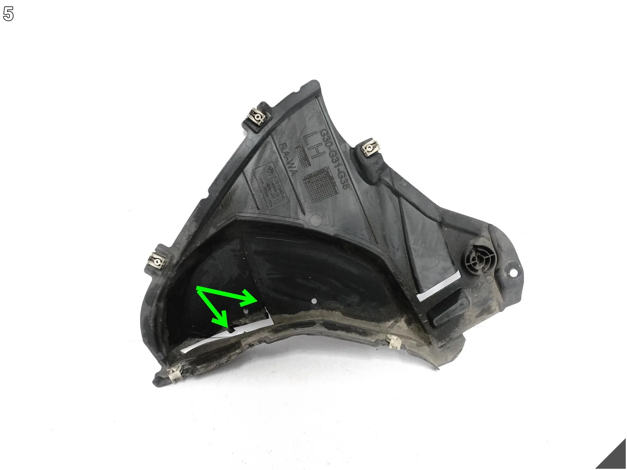 BMW 5 G30 G31 G38 17-23 LISTWA OSŁONA TRÓJKĄTNA TRÓJKĄT NADKOLA PRZÓD LEWY BMW 5 G30 G31 G38 17-23 LISTWA OSŁONA TRÓJKĄTNA TRÓJKĄT NADKOLA PRZÓD LEWY - obrazek 6