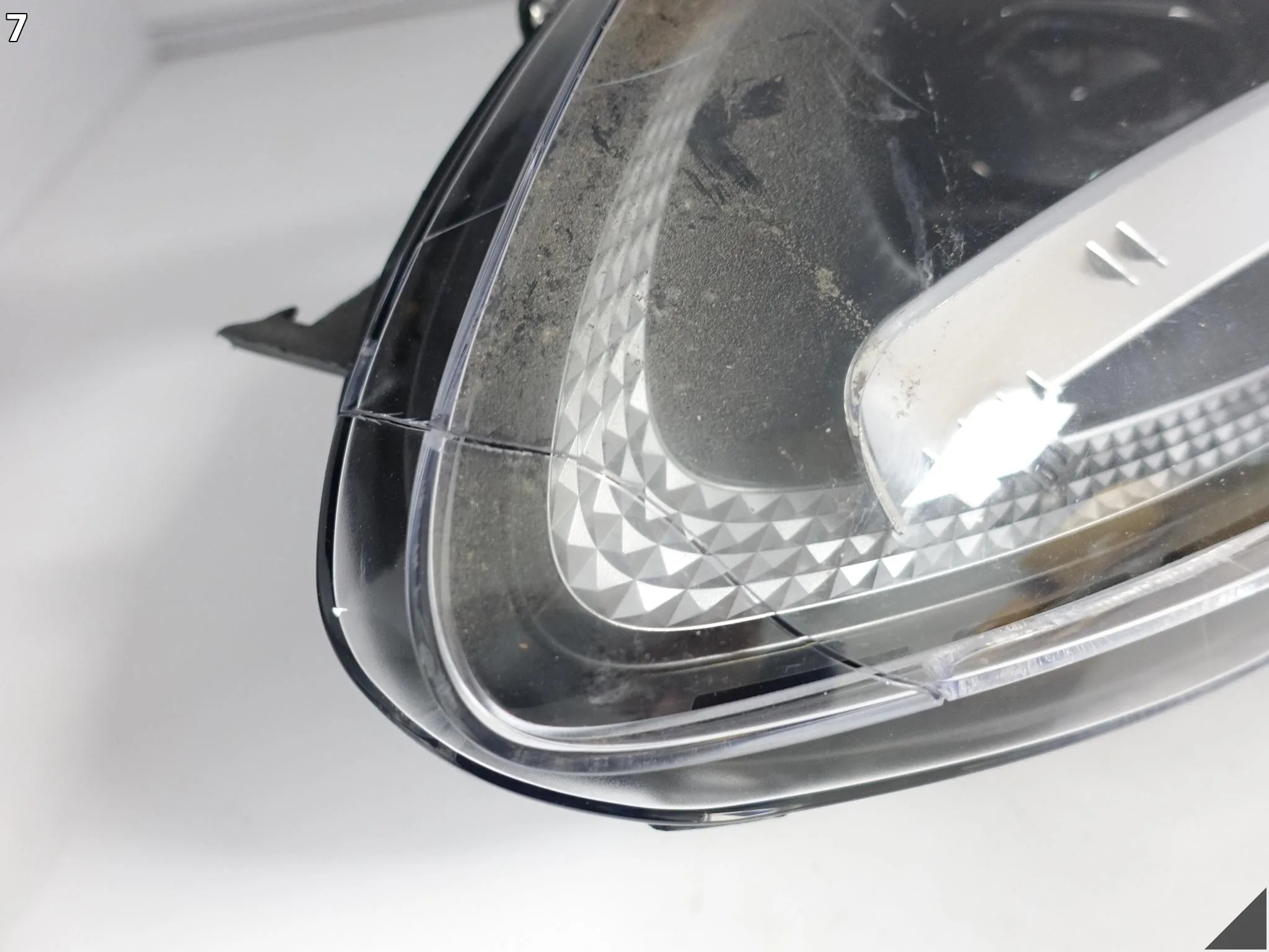 ASTON MARTIN DB12 24- LAMPA HEADLIGHT LEWA PRZÓD EUROPA USZKODZONA ASTON MARTIN DB12 24- LAMPA HEADLIGHT LEWA PRZÓD EUROPA USZKODZONA - obrazek 8
