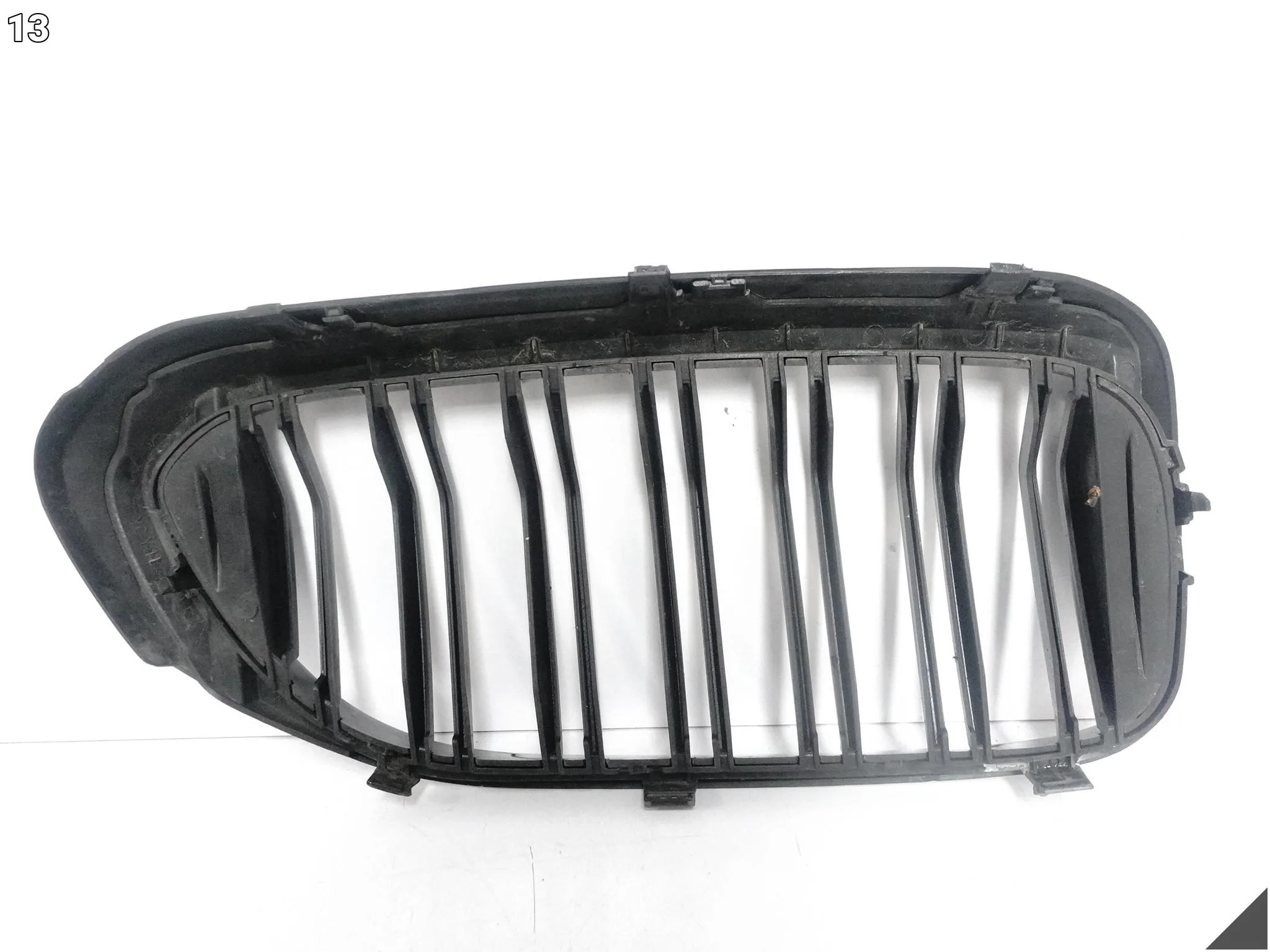 BMW 5 G30 G31 M5 F90 17-20 GRILL ATRAPA WLOT ZDERZAK PRZÓD *NIEORYGINALNY* BMW 5 G30 G31 M5 F90 17-20 GRILL ATRAPA WLOT ZDERZAK PRZÓD *NIEORYGINALNY* - obrazek 14