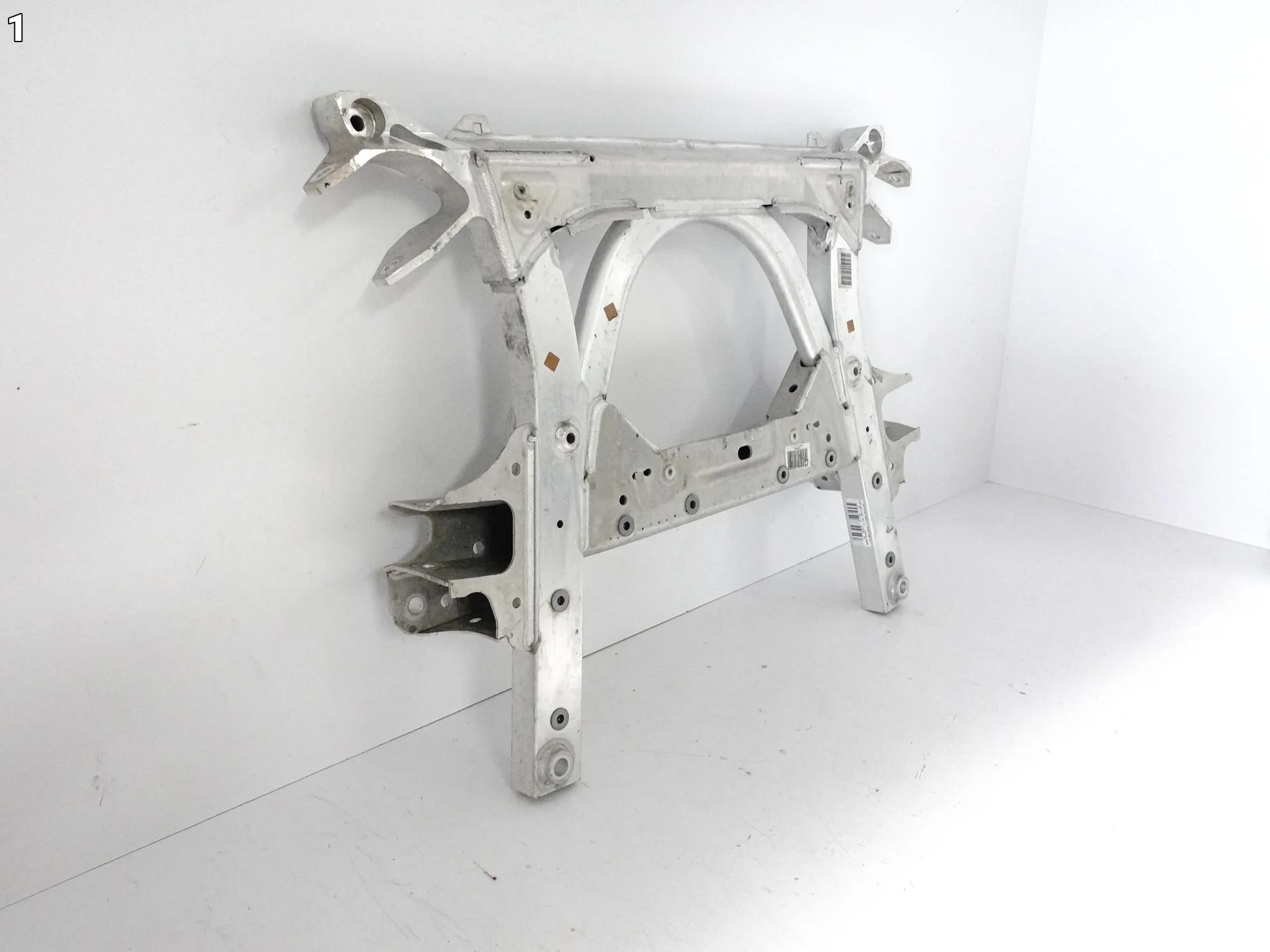 BMW I3 I01 I01N I3S 13-22 LCI LIFT BELKA WÓZEK SANKI KOŁYSKA PRZÓD BMW I3 I01 I01N I3S 13-22 LCI LIFT BELKA WÓZEK SANKI KOŁYSKA PRZÓD - obrazek 2