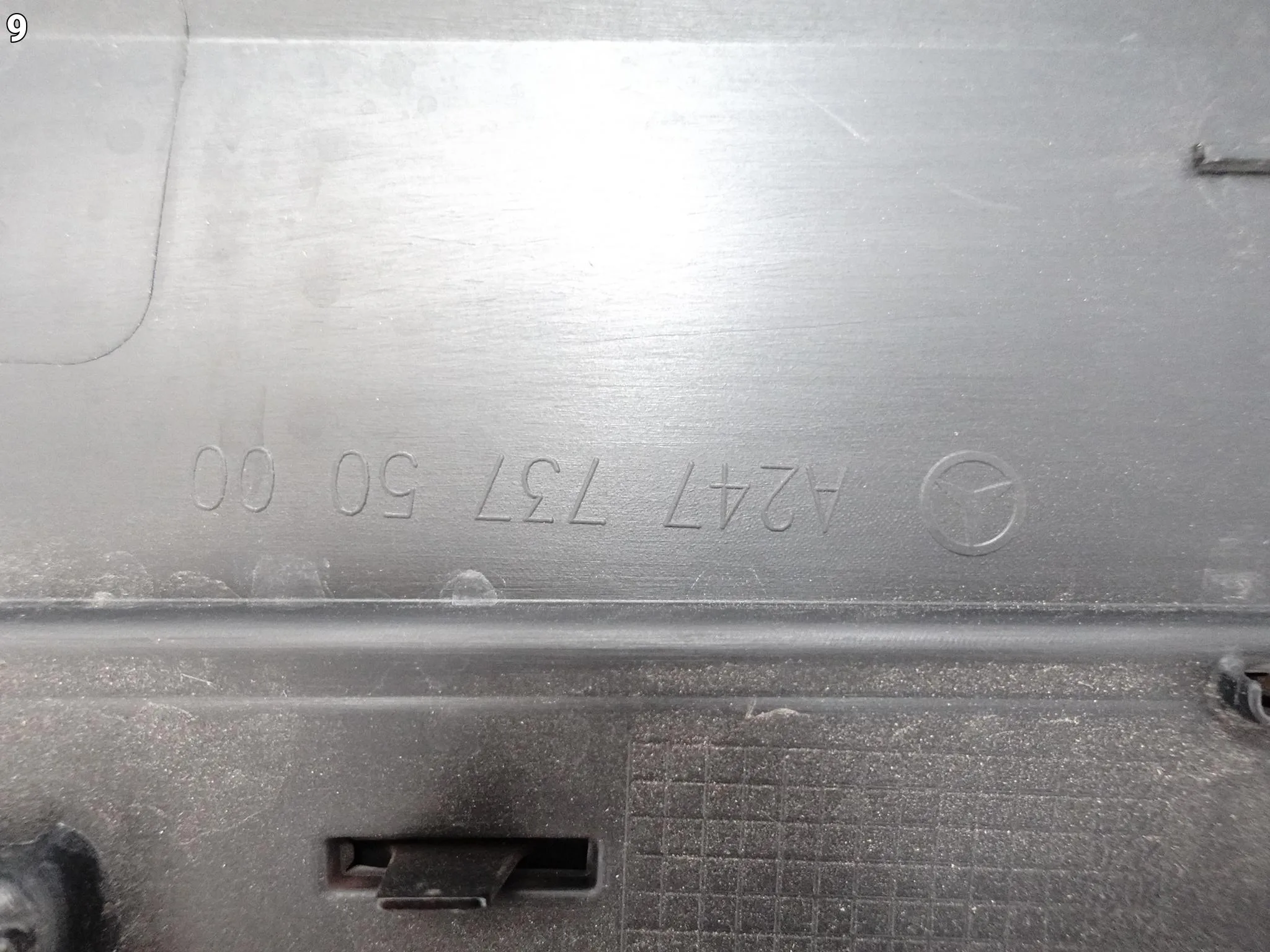MERCEDES GLA H247 AMG 19- DOLNA LISTWA OSŁONA DRZWI PRAWA TYŁ MERCEDES GLA H247 AMG 19- DOLNA LISTWA OSŁONA DRZWI PRAWA TYŁ - obrazek 10