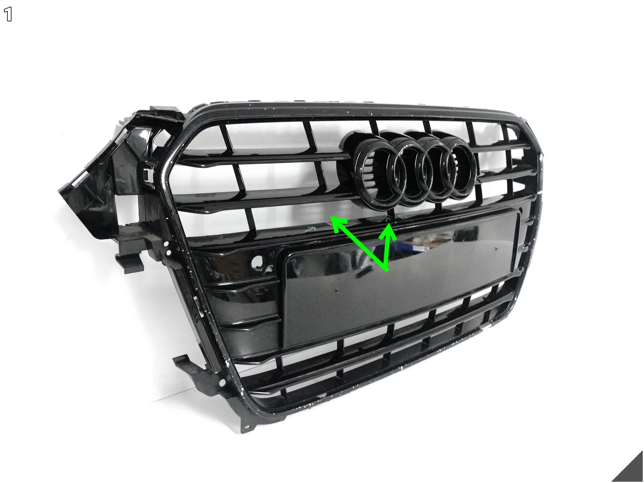 AUDI A4 S4 B8 LIFT S-LINE 12-16 ATRAPA GRILL W ZDERZAK PRZÓD (2xPDC) AUDI A4 S4 B8 LIFT S-LINE 12-16 ATRAPA GRILL W ZDERZAK PRZÓD (2xPDC) - obrazek 2