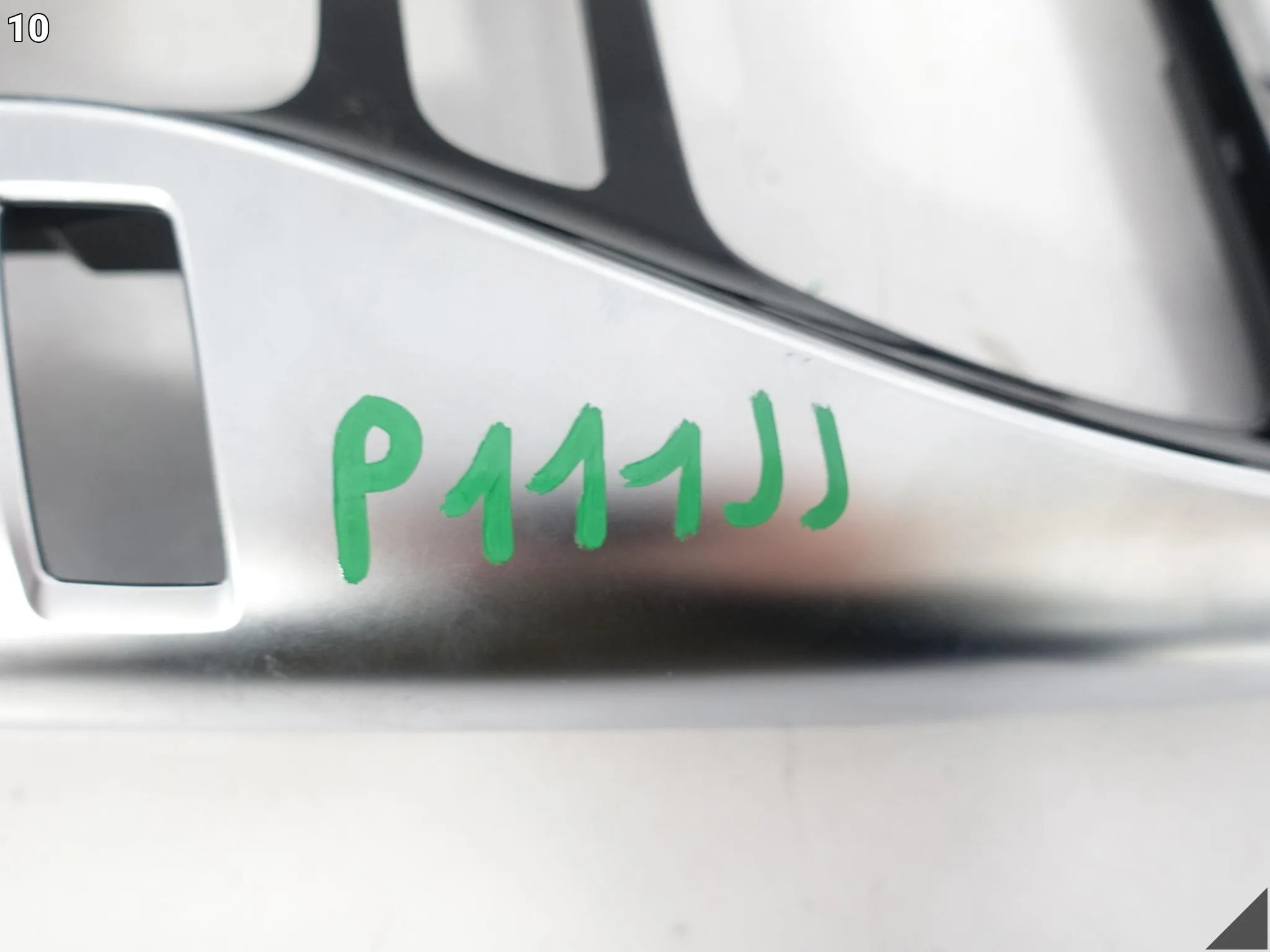 MERCEDES AMG GT X290 4-DOOR 19- DEKOR TUNEL ŚRODKOWY WYKOŃCZENIE OSŁONA MERCEDES AMG GT X290 4-DOOR 19- DEKOR TUNEL ŚRODKOWY WYKOŃCZENIE OSŁONA - obrazek 11