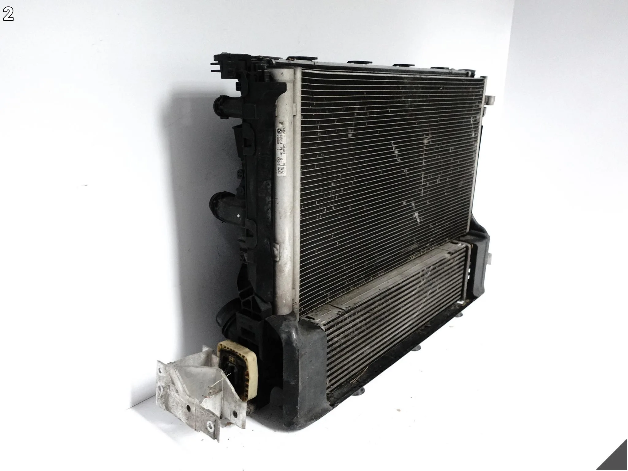 BMW 5 G30 G31 17-20 KOMPLET CHŁODNIC KLIMA WODA INTERCOOLER WENTYLATOR 2.0D BMW 5 G30 G31 17-20 KOMPLET CHŁODNIC KLIMA WODA INTERCOOLER WENTYLATOR 2.0D - obrazek 3