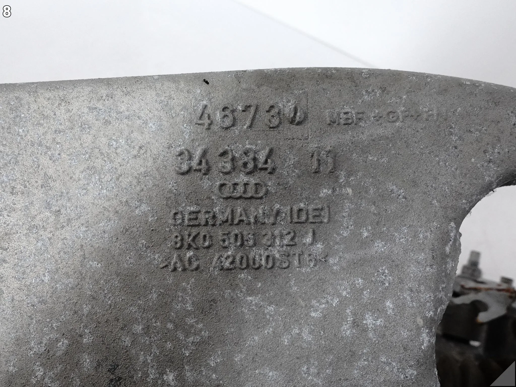 AUDI A5 8T0 B8 LIFT 11-16 ZWROTNICA WAHACZE PÓŁOŚ PIASTA PRAWA TYŁ 14KM AUDI A5 8T0 B8 LIFT 11-16 ZWROTNICA WAHACZE PÓŁOŚ PIASTA PRAWA TYŁ 14KM - obrazek 9
