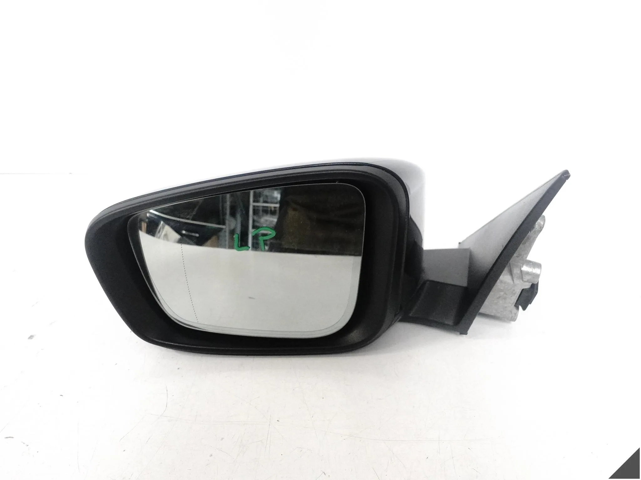 BMW 5 G30 G31 17-24 LUSTERKO OBUDOWA LEWE 5 PIN KOLOR A89 IMPERIALBLAU BMW 5 G30 G31 17-24 LUSTERKO OBUDOWA LEWE 5 PIN KOLOR A89 IMPERIALBLAU