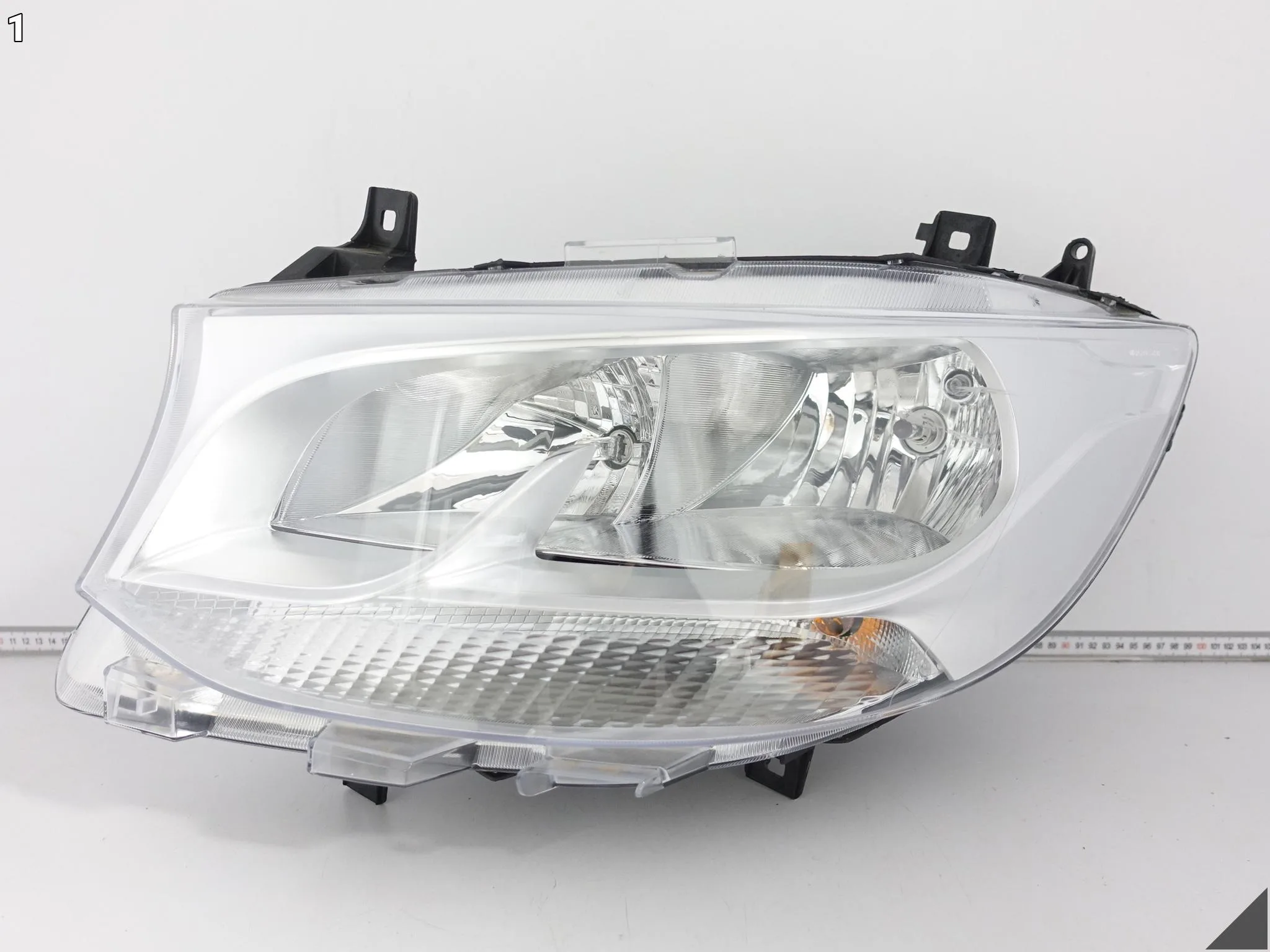 MERCEDES SPRINTER III 3 W910 W907 18-25 LAMPA ZWYKŁA HALOGEN LEWA PRZÓD EU MERCEDES SPRINTER III 3 W910 W907 18-25 LAMPA ZWYKŁA HALOGEN LEWA PRZÓD EU - obrazek 2