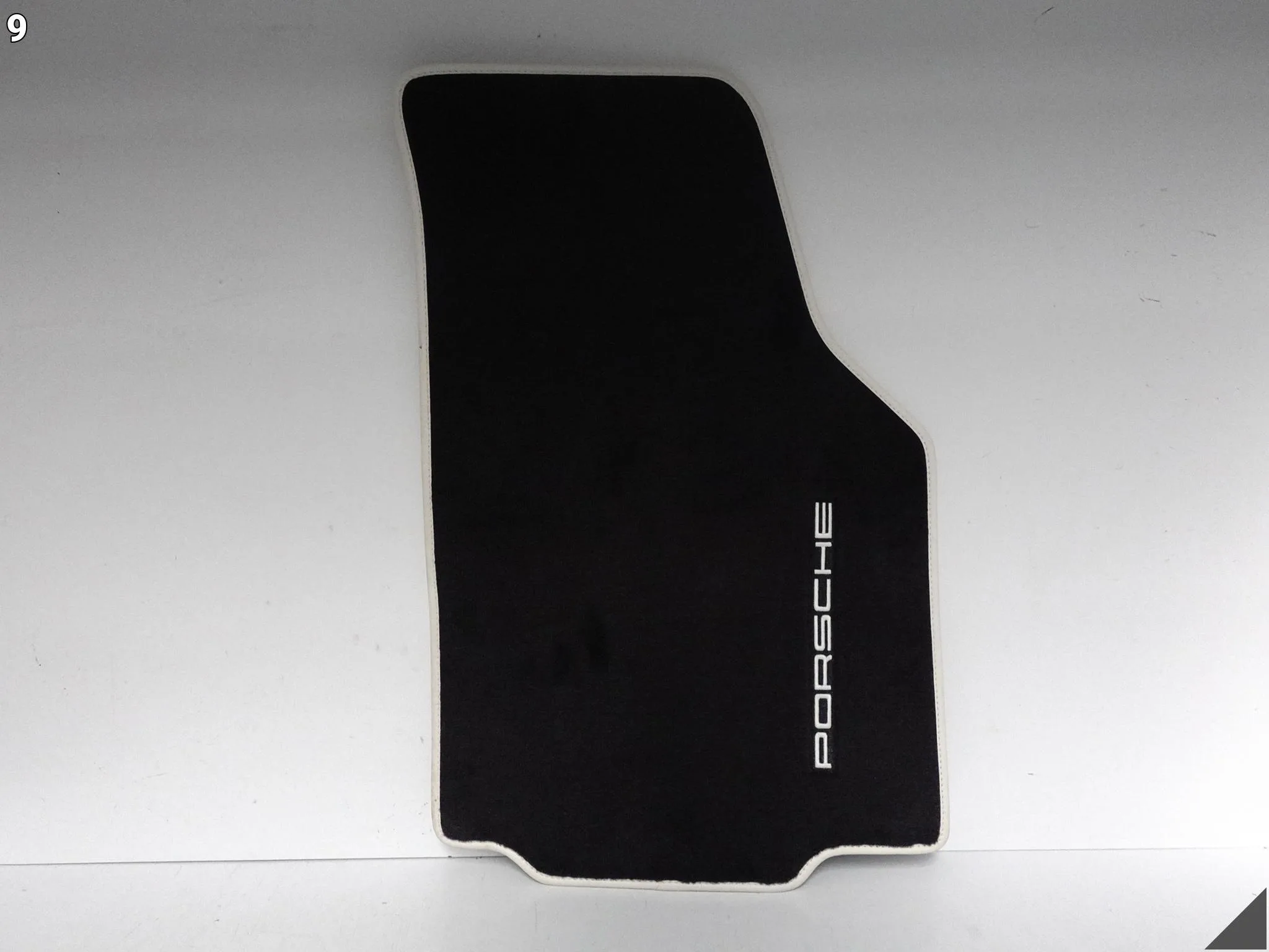 PORSCHE 911 996 97-06 KOMPLET DYWANIKÓW WYKŁADZINA METROPOLBLAU EU PORSCHE 911 996 97-06 KOMPLET DYWANIKÓW WYKŁADZINA METROPOLBLAU EU - obrazek 10