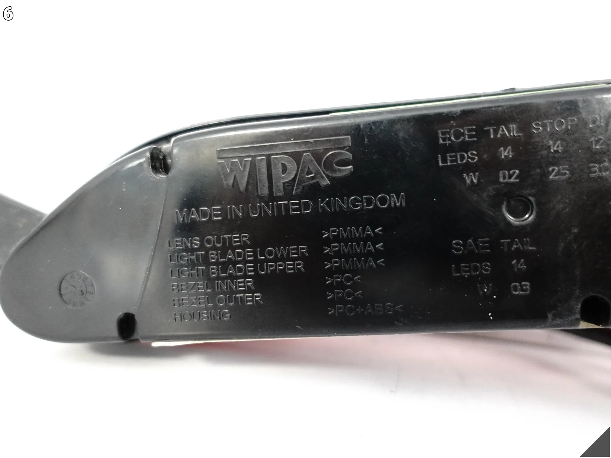 ASTON MARTIN DB11 16-23 LAMPA DECKLID LAMP W BAGAŻNIK LEWA TYŁ ( USA ) ROSE ASTON MARTIN DB11 16-23 LAMPA DECKLID LAMP W BAGAŻNIK LEWA TYŁ ( USA ) ROSE - obrazek 7