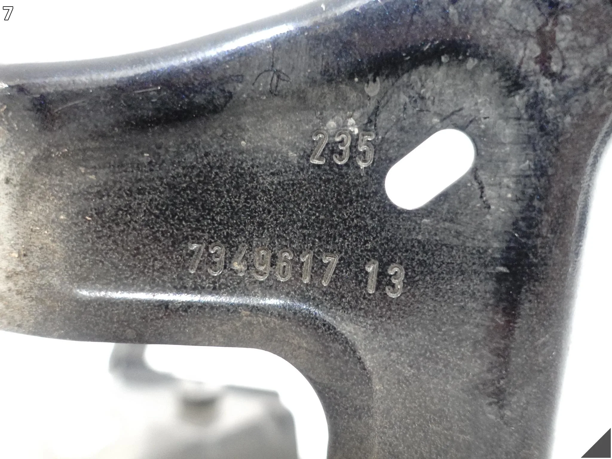 BMW 5 G30 G31 M5 F90 17-24 ŚLIZG MOCOWANIE UCHWYT W BŁOTNIK LEWY PRZÓD BMW 5 G30 G31 M5 F90 17-24 ŚLIZG MOCOWANIE UCHWYT W BŁOTNIK LEWY PRZÓD - obrazek 8