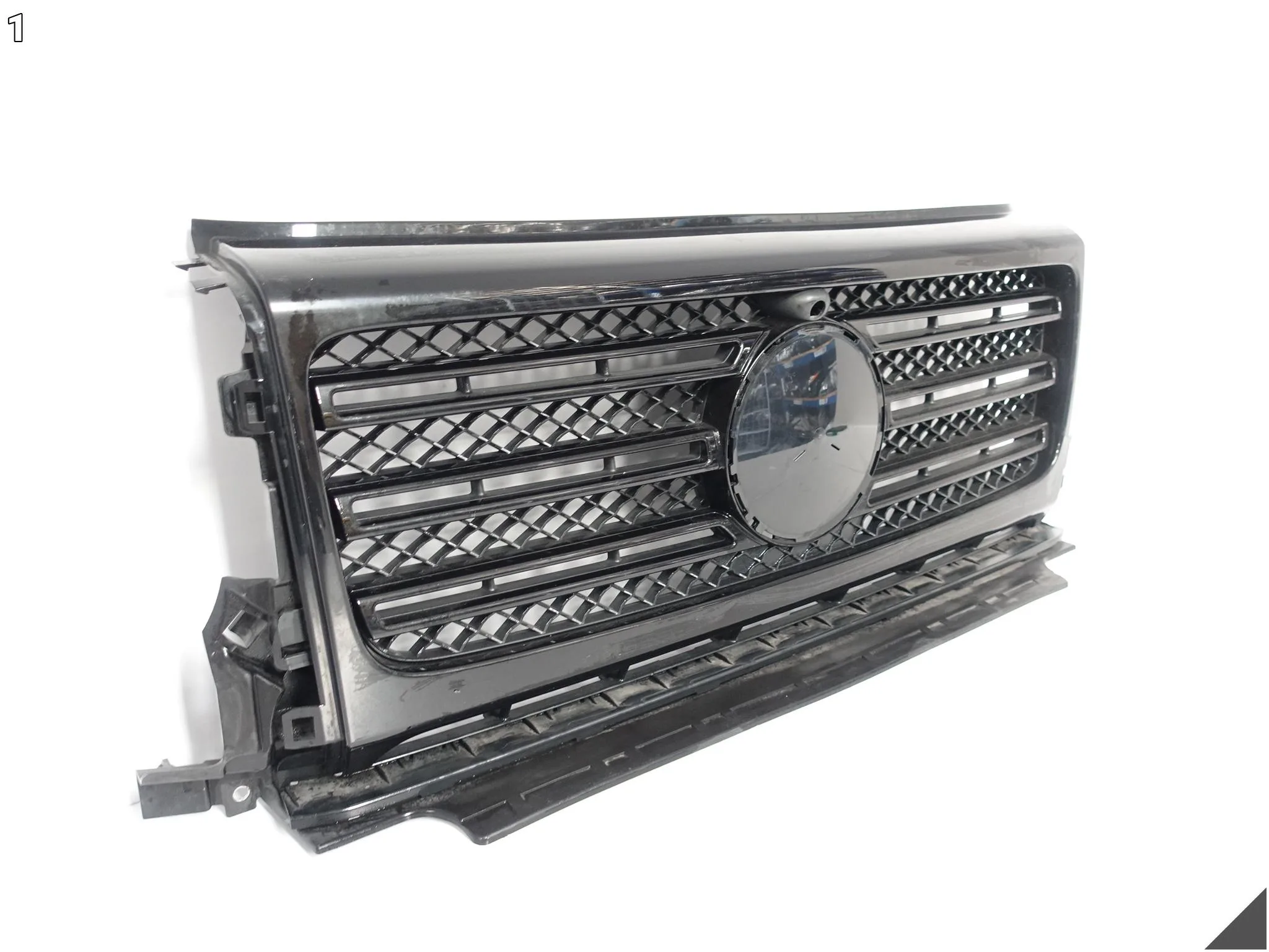 MERCEDES G-KLASA W463 W464 18-24 GRILL ATRAPA WLOT W ZDERZAK PRZÓD MERCEDES G-KLASA W463 W464 18-24 GRILL ATRAPA WLOT W ZDERZAK PRZÓD - obrazek 2