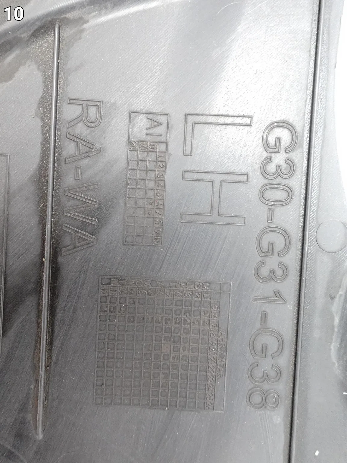 BMW 5 G30 G31 G38 17-23 LISTWA OSŁONA TRÓJKĄTNA TRÓJKĄT NADKOLA PRZÓD LEWY BMW 5 G30 G31 G38 17-23 LISTWA OSŁONA TRÓJKĄTNA TRÓJKĄT NADKOLA PRZÓD LEWY - obrazek 11