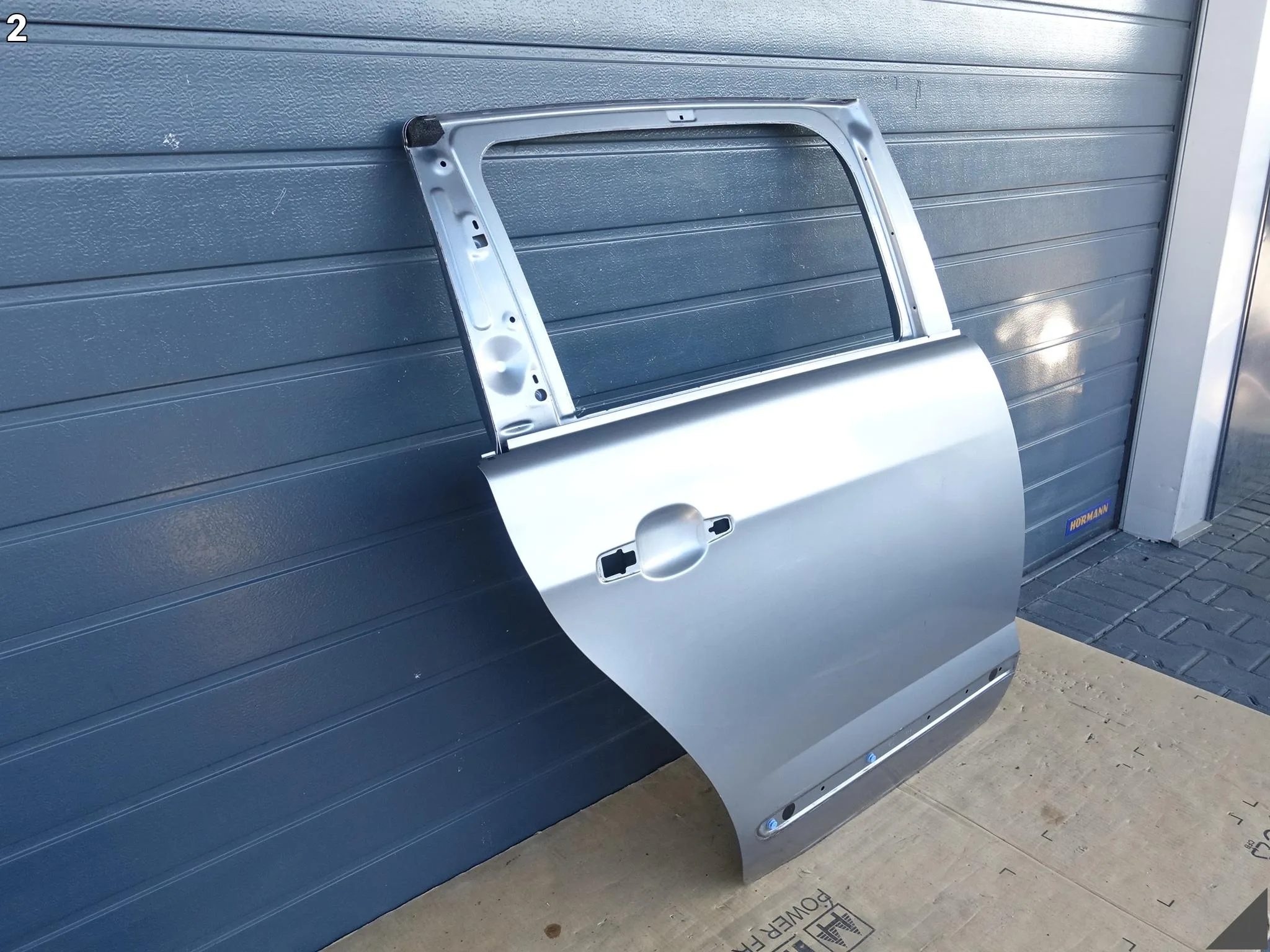 PEUGEOT 5008 I (1 GENERACJA) 09-17 LIFT DRZWI DOOR PRAWE TYŁ B.ŁADNE PEUGEOT 5008 I (1 GENERACJA) 09-17 LIFT DRZWI DOOR PRAWE TYŁ B.ŁADNE - obrazek 3