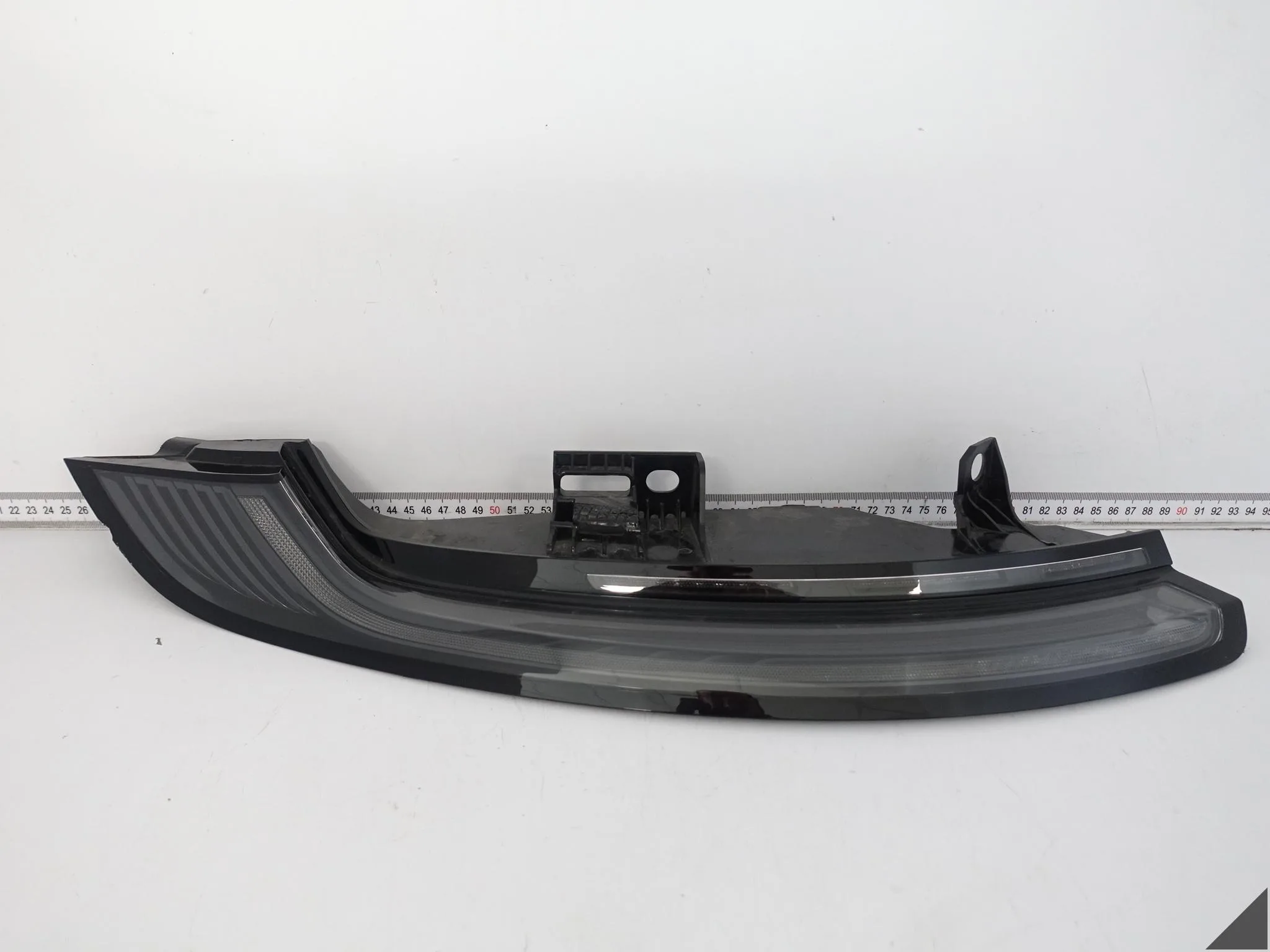 PORSCHE 911 992 19- LAMPA LED W BŁOTNIK LEWA TYŁ EUROPA BASE 992945091E PORSCHE 911 992 19- LAMPA LED W BŁOTNIK LEWA TYŁ EUROPA BASE 992945091E