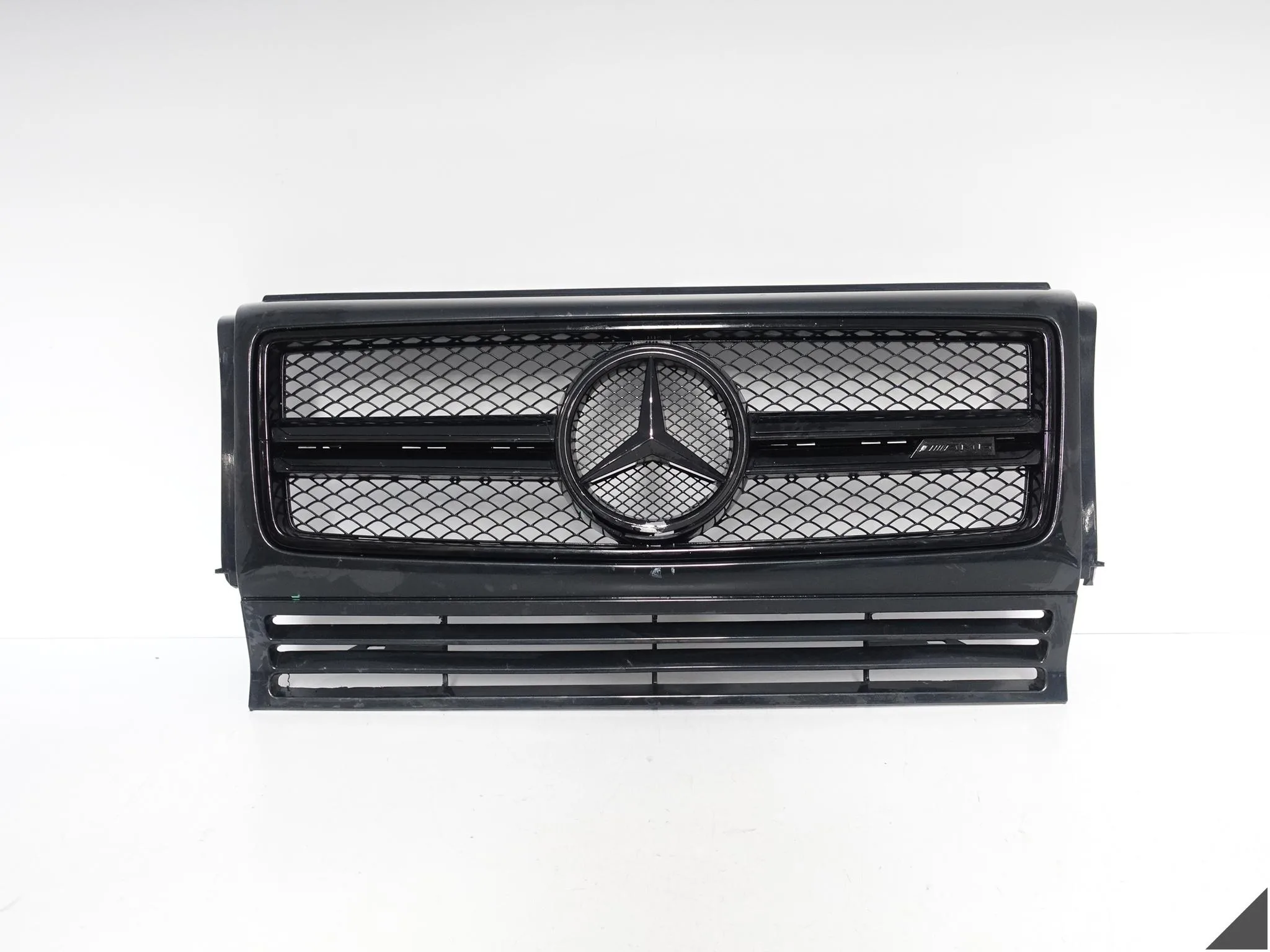 MERCEDES G-KLASA W463 G63 AMG LIFT MOPF 17-18 GRILL ATRAPA W ZDERZAK PRZÓD MERCEDES G-KLASA W463 G63 AMG LIFT MOPF 17-18 GRILL ATRAPA W ZDERZAK PRZÓD