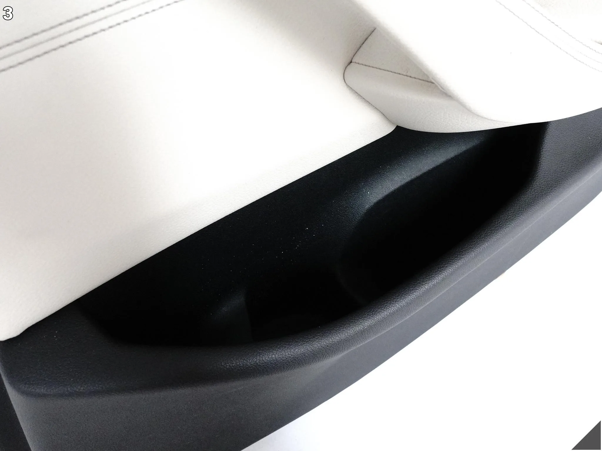 BMW 5 G30 G31 M5 F90 17-24 TAPICERKA BOCZEK DRZWI SKÓRA LISTWA UCHWYT TYŁ R BMW 5 G30 G31 M5 F90 17-24 TAPICERKA BOCZEK DRZWI SKÓRA LISTWA UCHWYT TYŁ R - obrazek 4