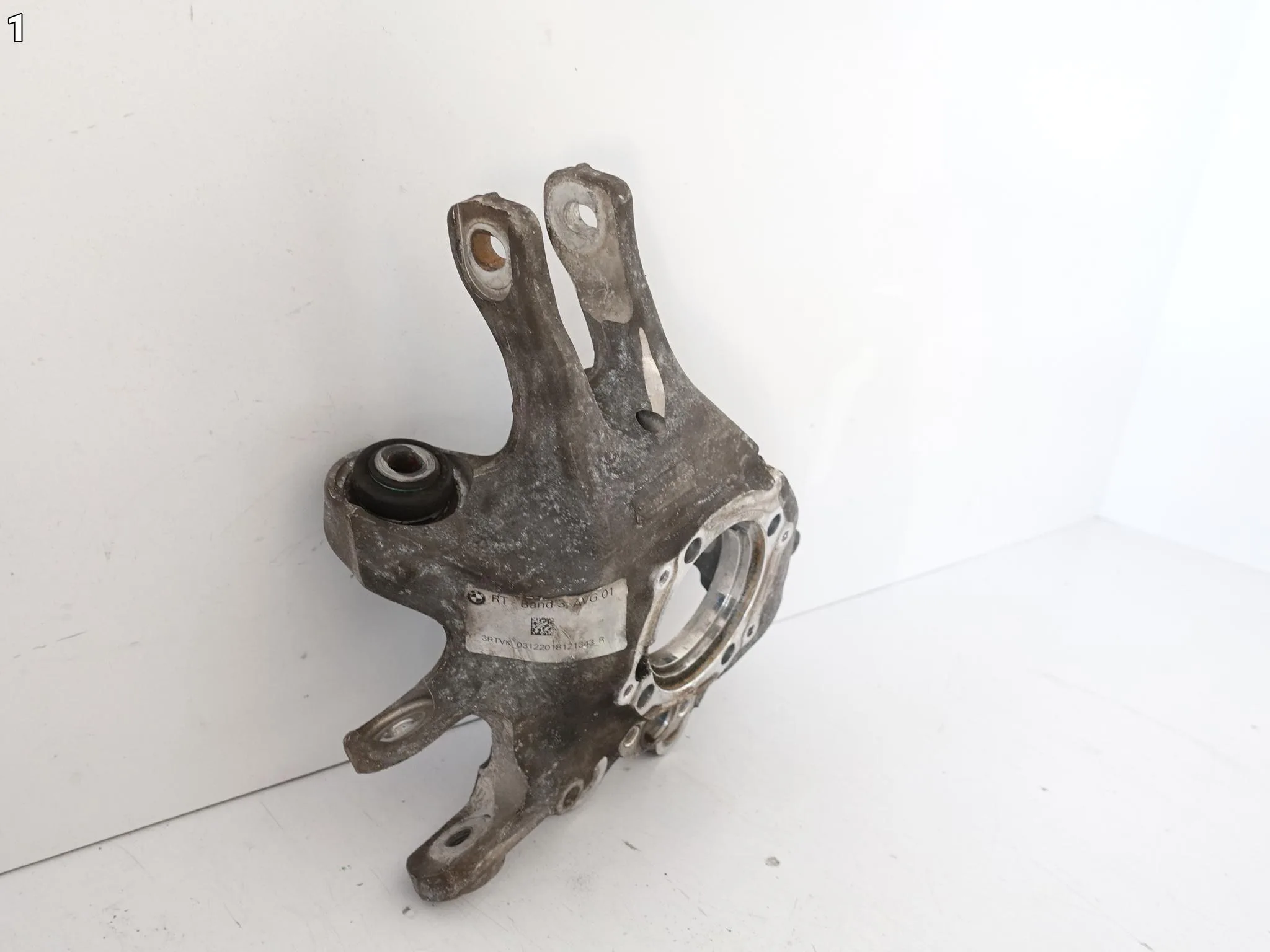 BMW M2 F87 M3 F80 M4 F82 F83 LIFT ZWROTNICA ZAWIESZENIE TYŁ PRAWA 2284882 BMW M2 F87 M3 F80 M4 F82 F83 LIFT ZWROTNICA ZAWIESZENIE TYŁ PRAWA 2284882 - obrazek 2