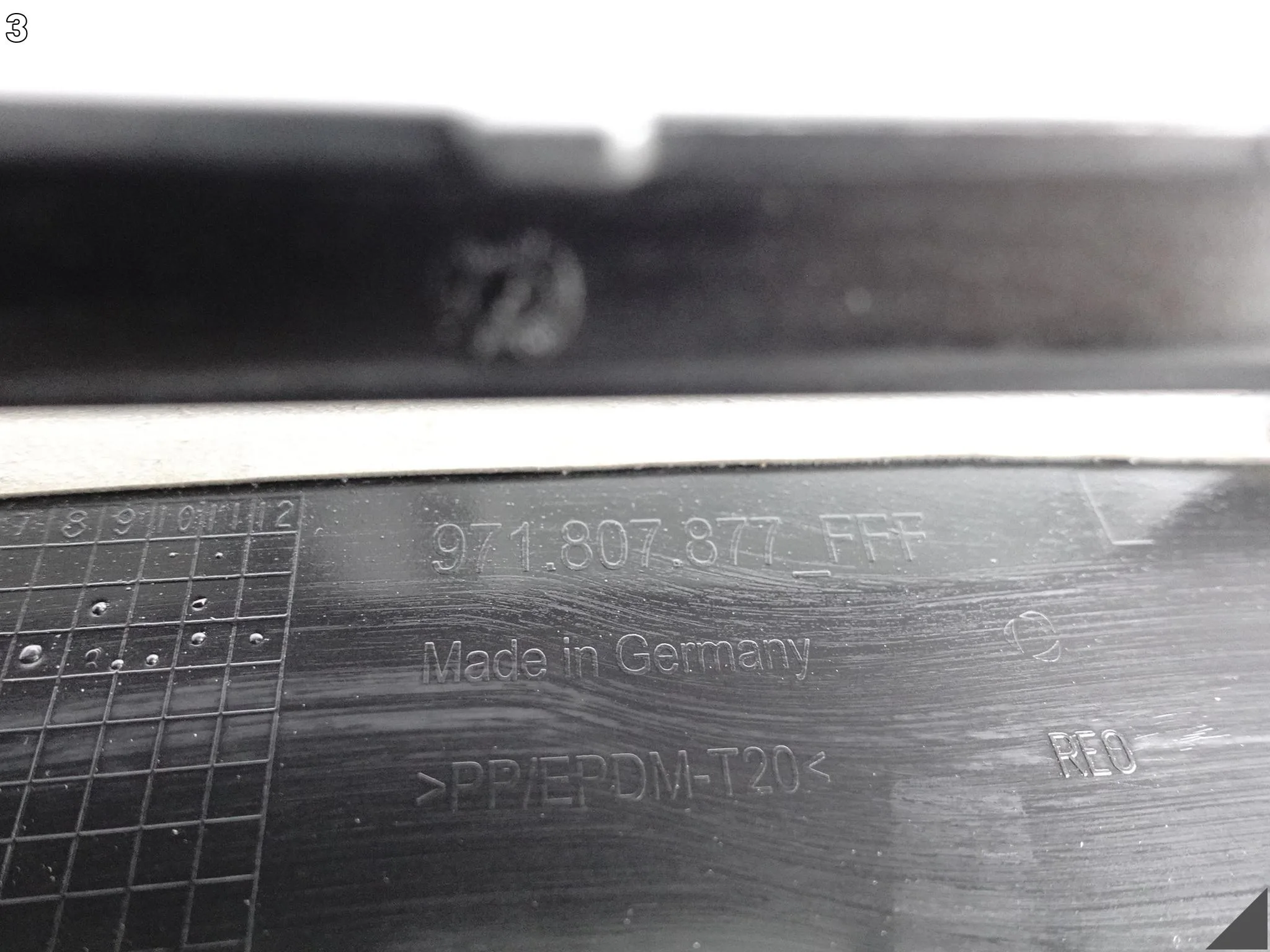 PORSCHE PANAMERA 971 16-23 ZWYKŁY ZDERZAK KRATKA LISTWA LEWA PRZÓD PORSCHE PANAMERA 971 16-23 ZWYKŁY ZDERZAK KRATKA LISTWA LEWA PRZÓD - obrazek 4