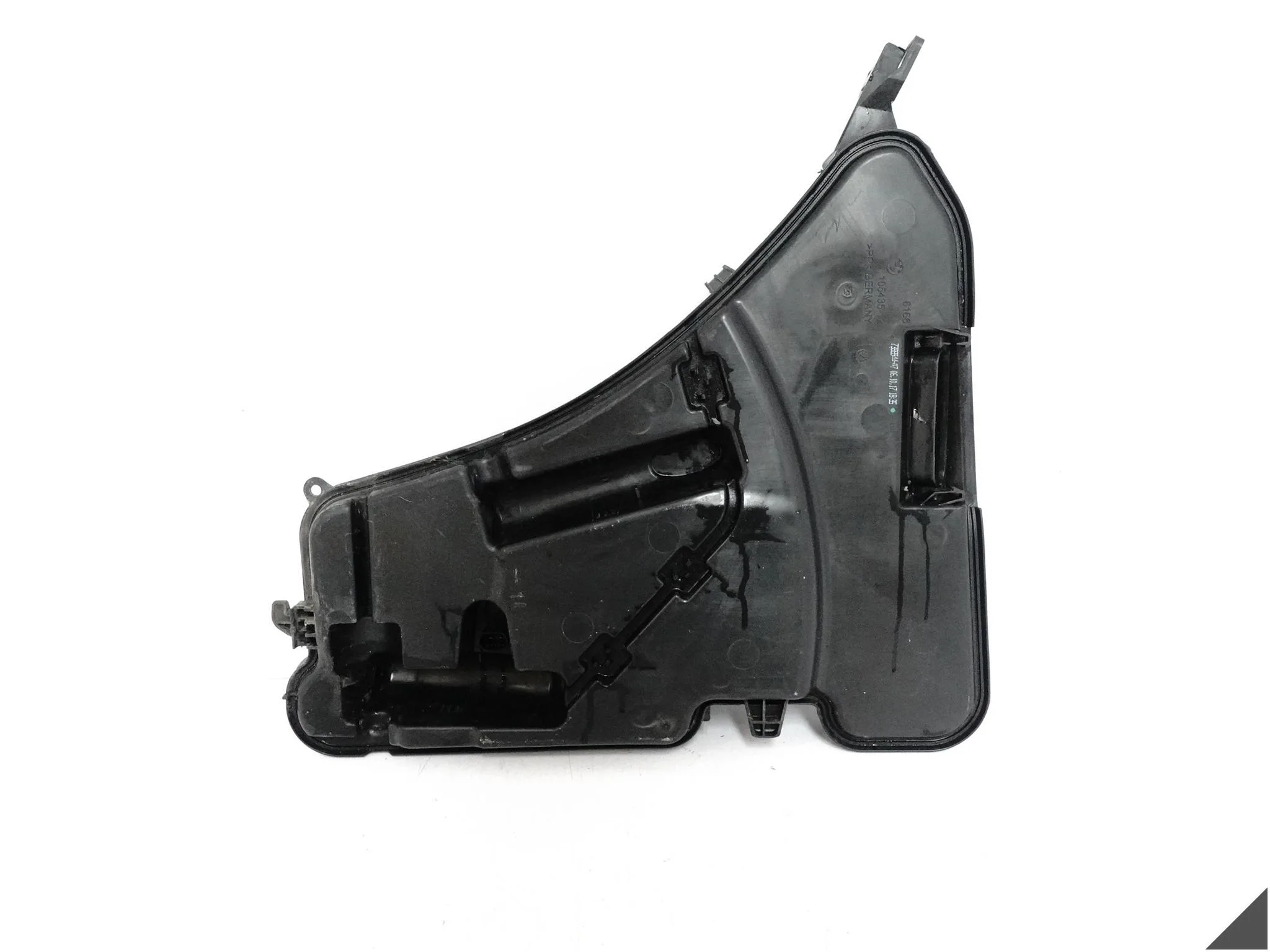 BMW 5 G30 G31 17-24 ZBIORNIK ZBIORNICZEK PŁYNU SPRYSKIWACZY 7388944 BMW 5 G30 G31 17-24 ZBIORNIK ZBIORNICZEK PŁYNU SPRYSKIWACZY 7388944